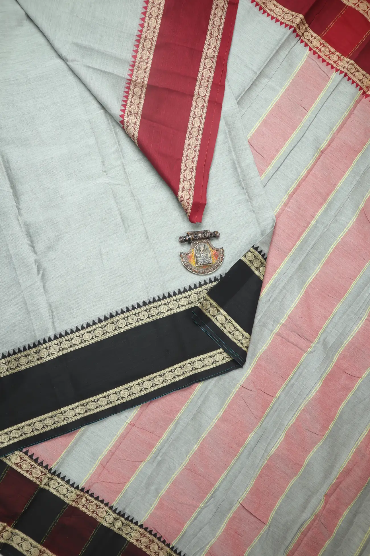 light-gray-ruthratcham-temple-narayanpet-saree-pk002817-a