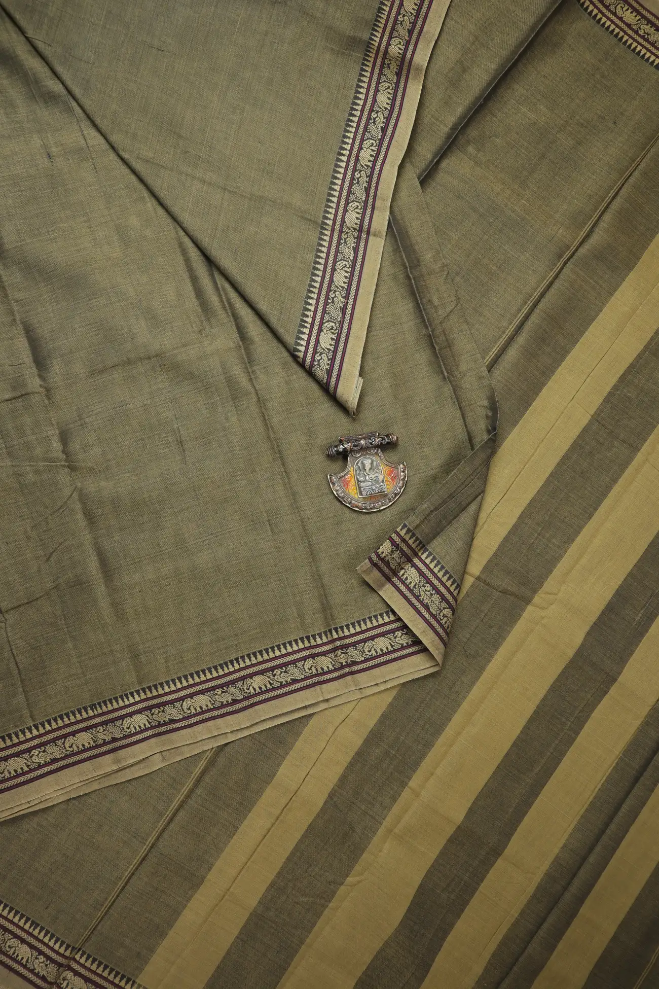 dim-gray-elephant-peacock-narayanpet-saree-pk003137-a