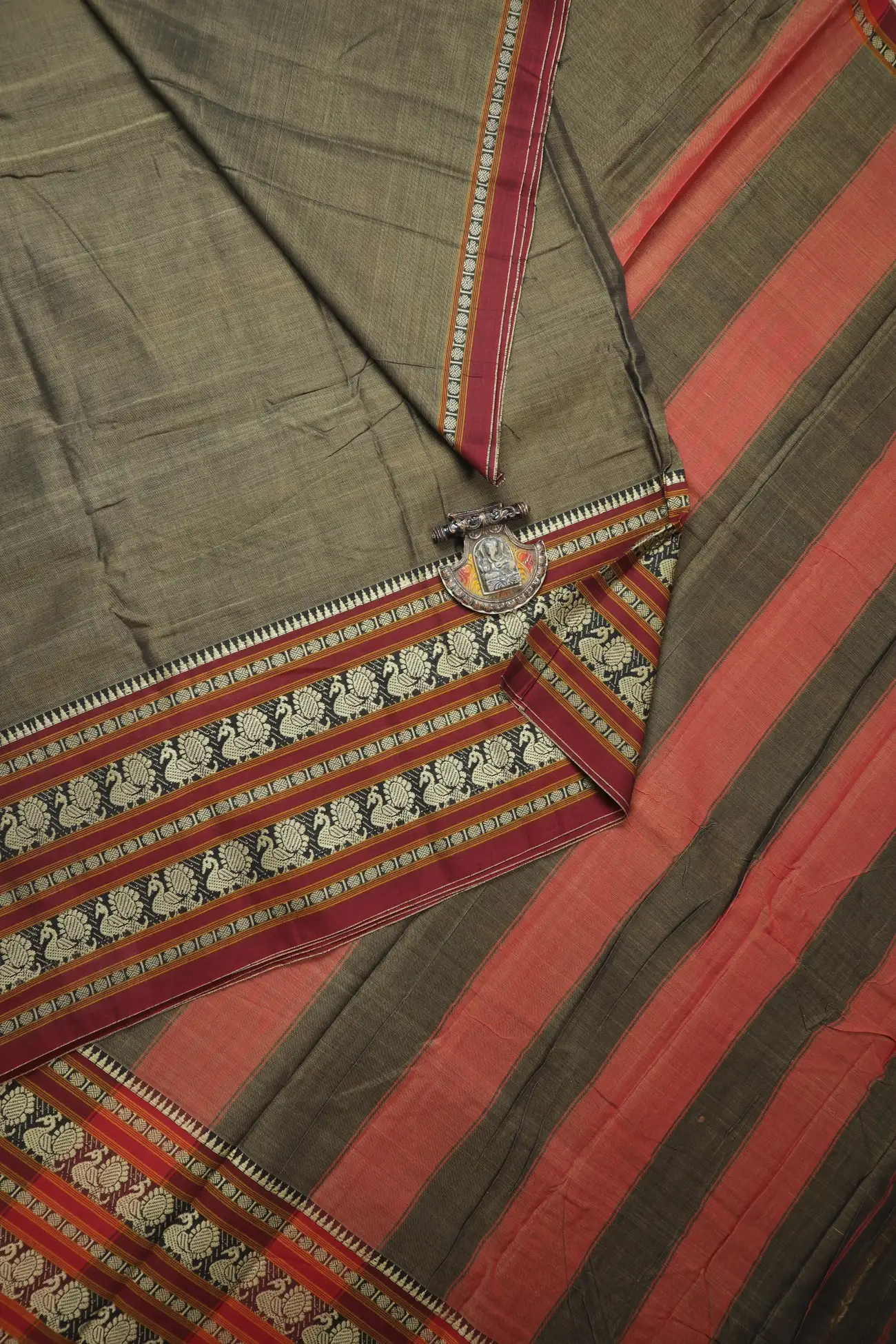 dim-gray-peacock-ruthratcham-narayanpet-saree-pk002856-a