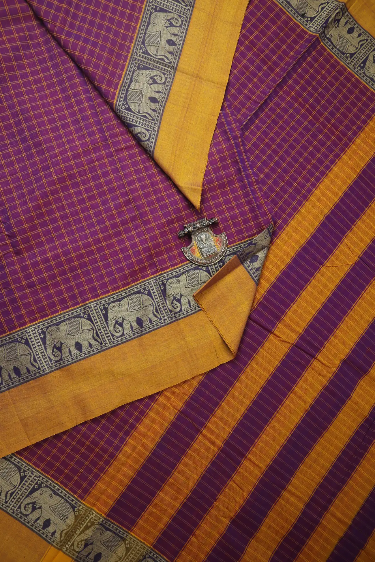 magenta-elephant-narayanpet-saree-pk002799-a