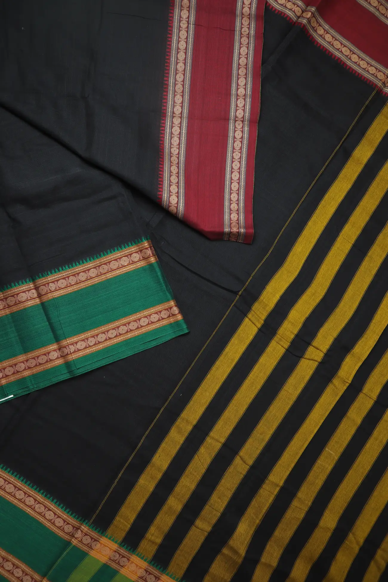 black-temple-ruthratcham-narayanpet-saree-pk002899-b