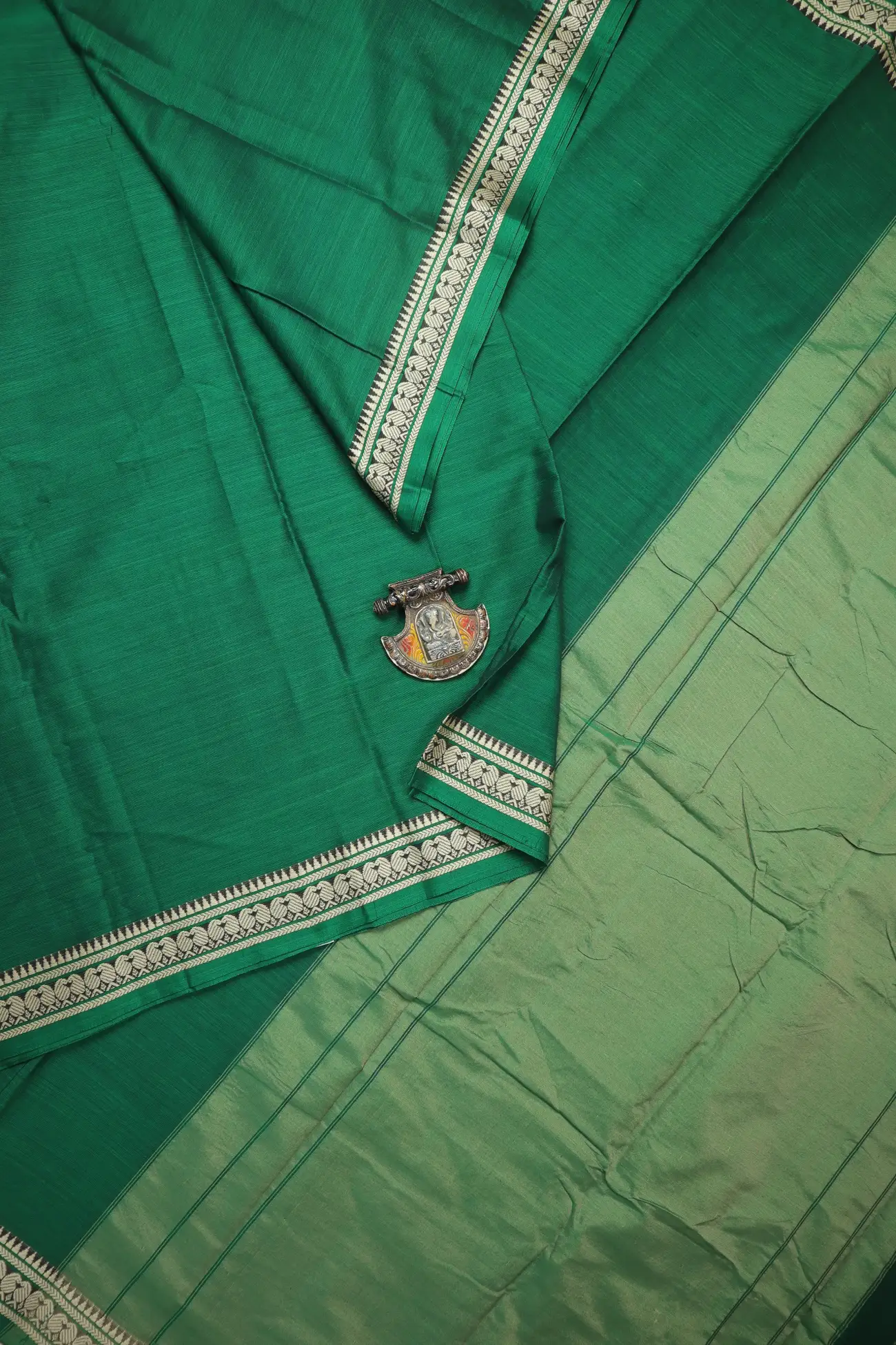 dark-green-mango-narayanpet-saree-pk003141-a