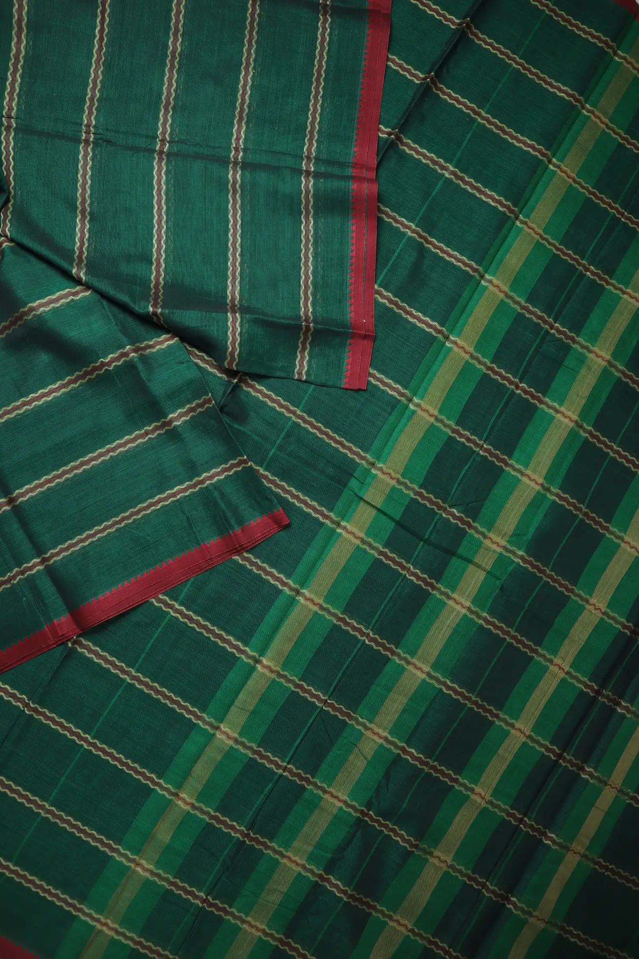 dark-green-temple-narayanpet-saree-pk002848-b