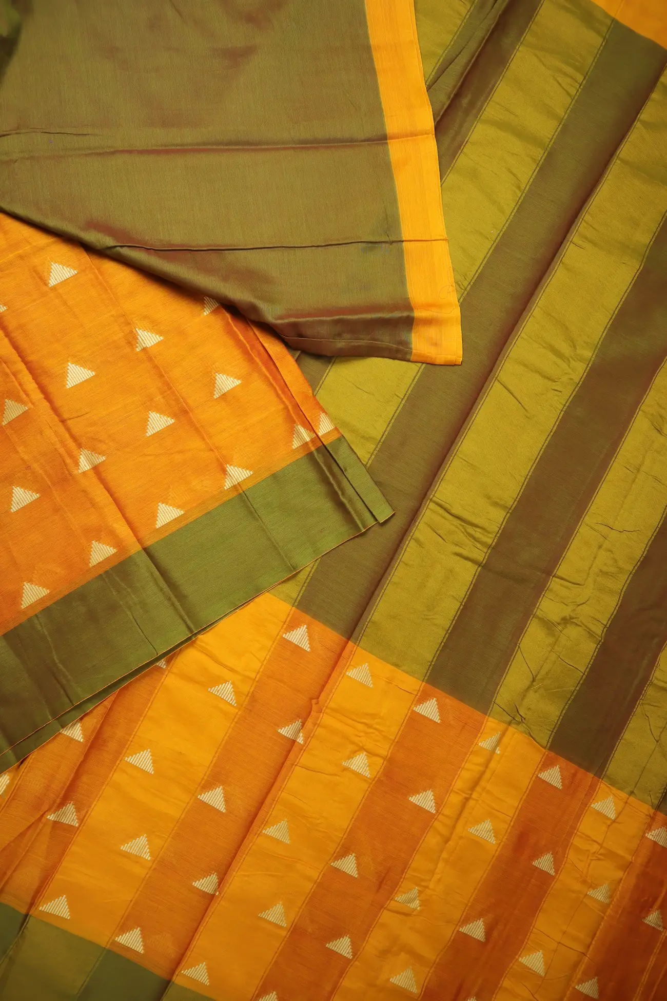orange-geometric-design-narayanpet-saree-pk002925-b