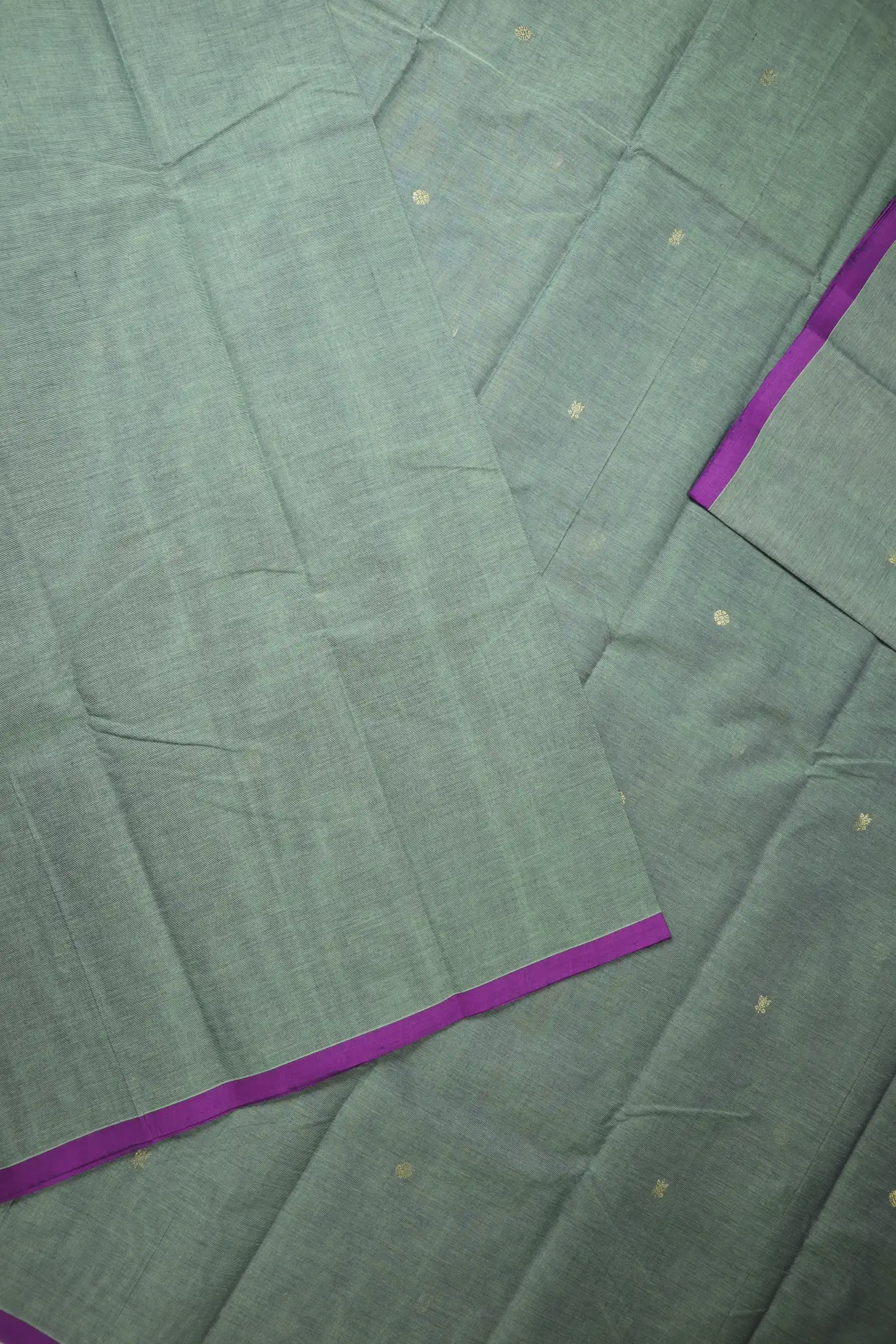 gray-lotus-kanchi-cotton-saree-uu005664-e