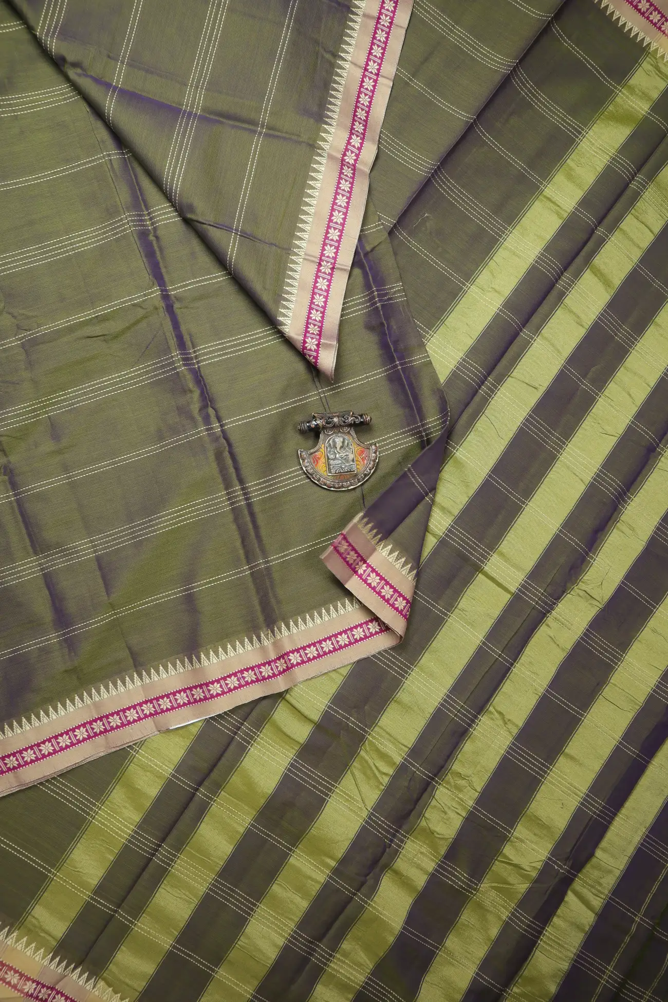 olive-horizontal-stripes-narayanpet-saree-pk002910-a