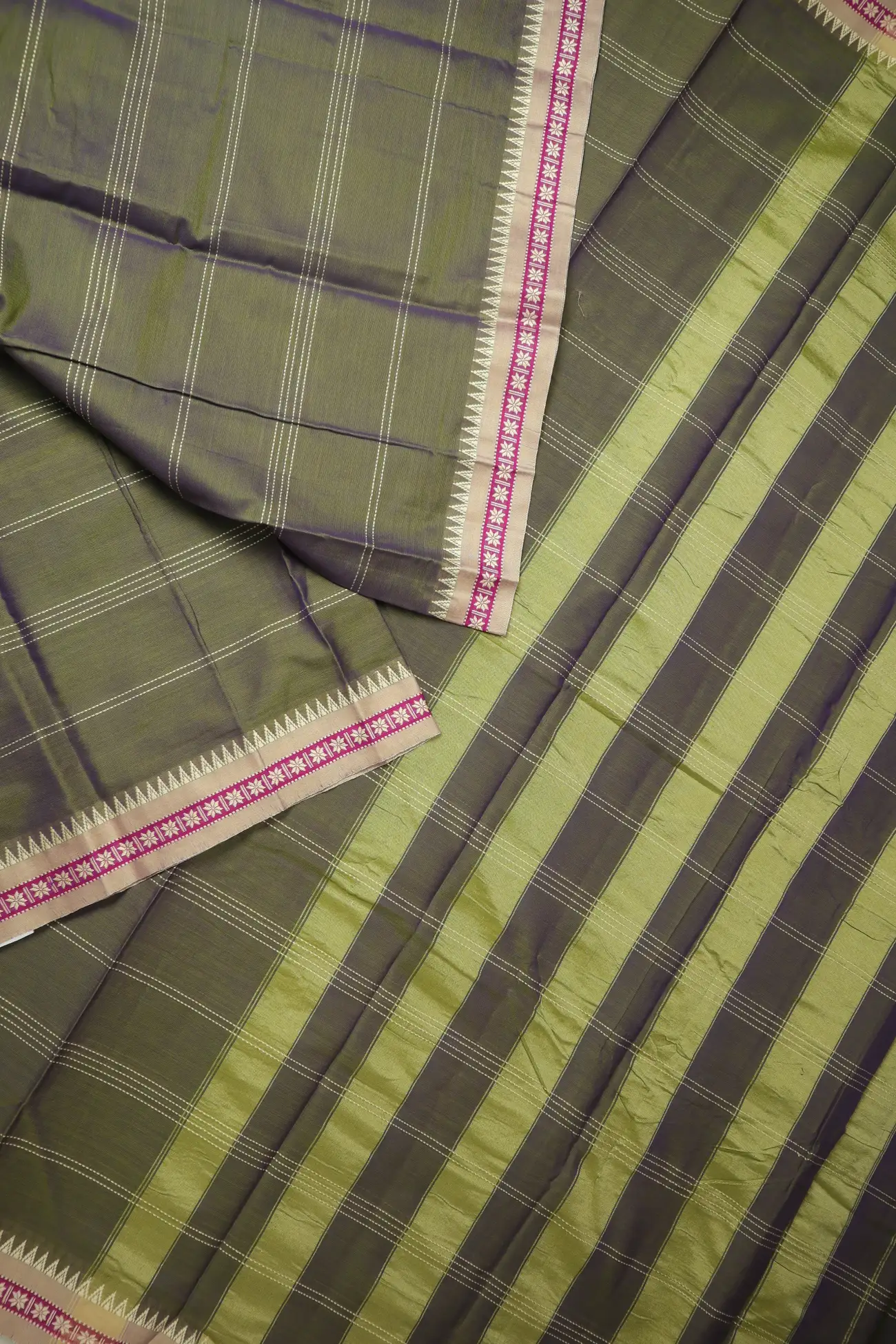 olive-horizontal-stripes-narayanpet-saree-pk002910-b