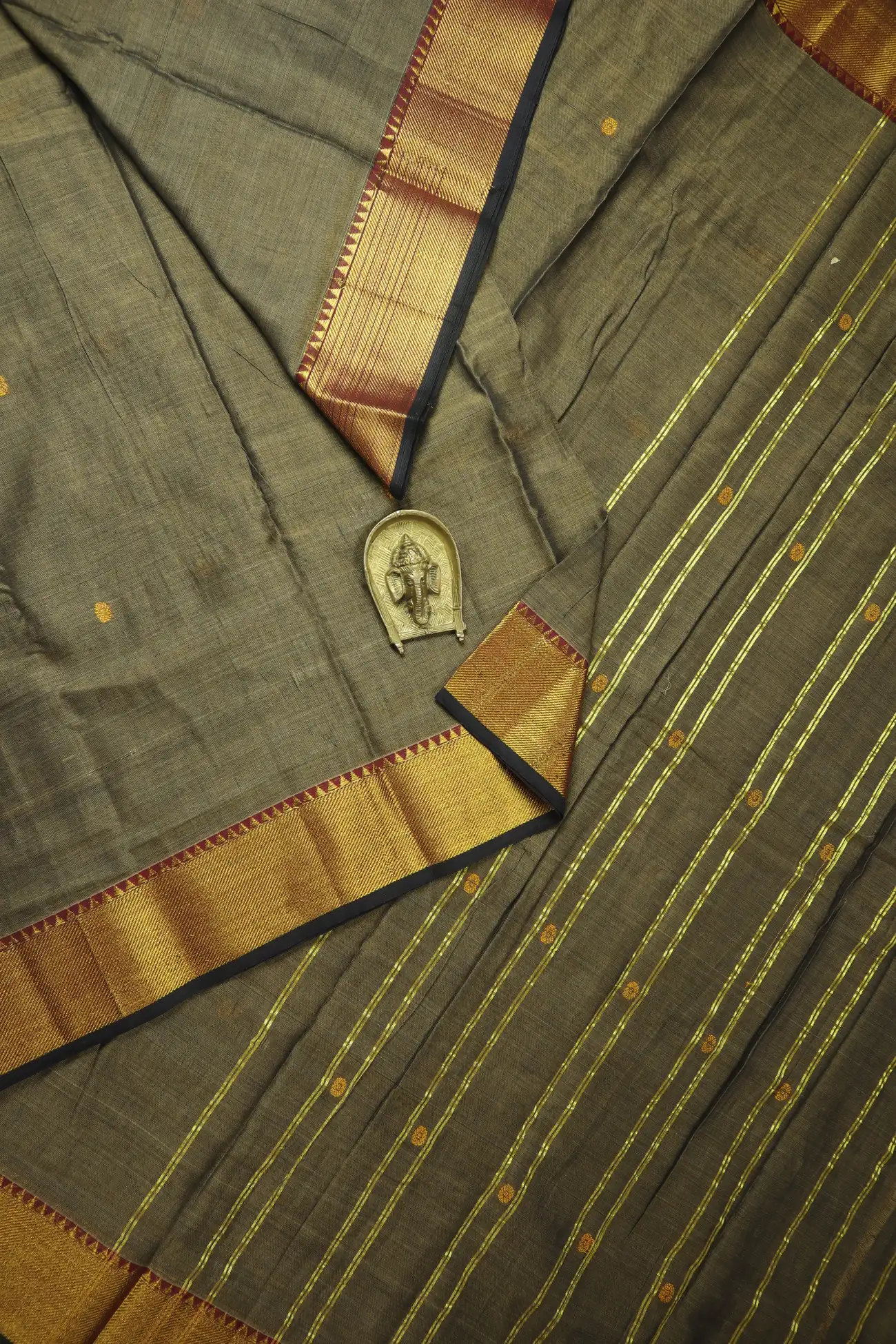 dim-gray-bavanji-border-narayanpet-saree-pk002782-a