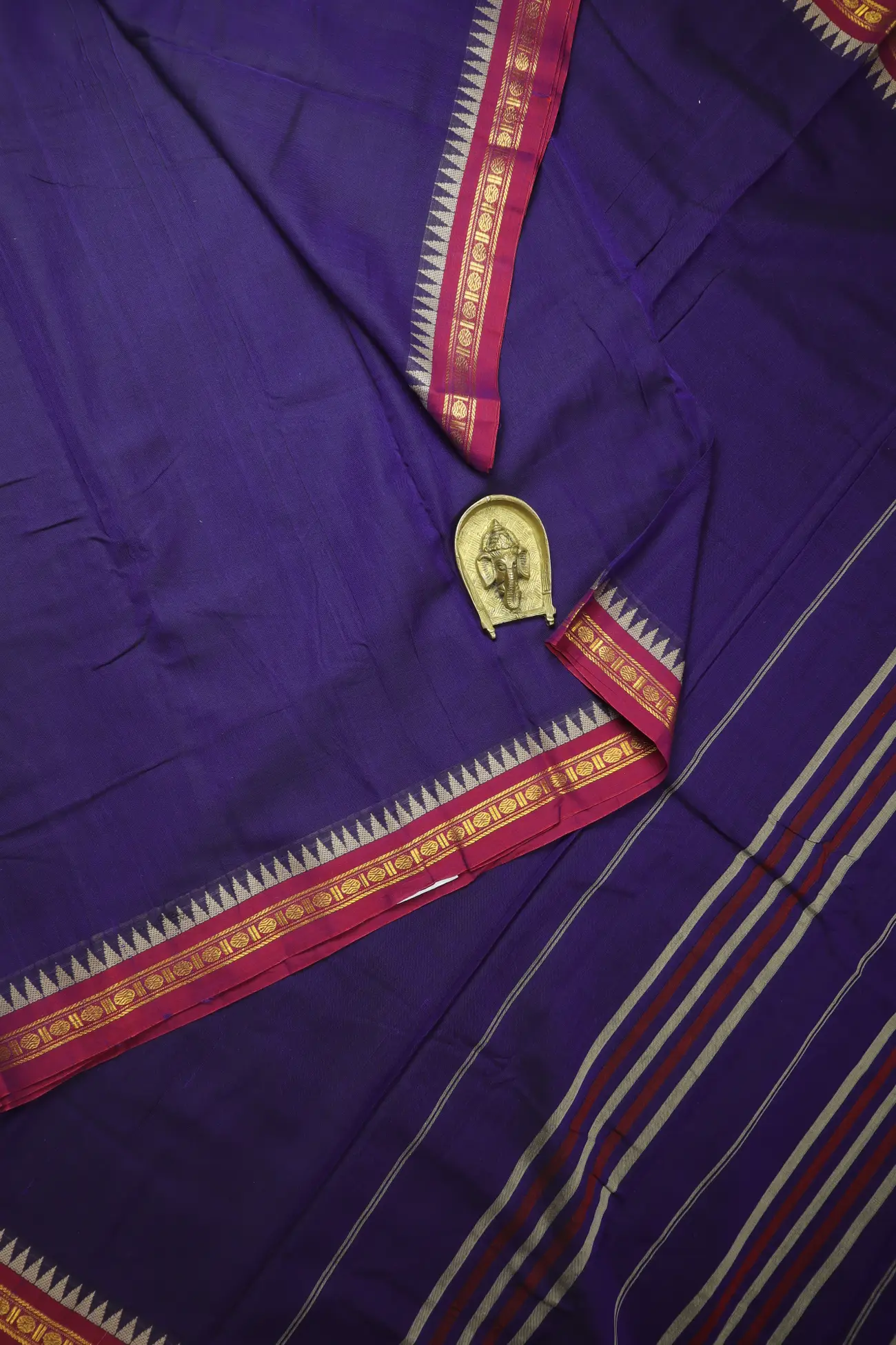 purple-temple-ruthratcham-narayanpet-saree-pk002904-a