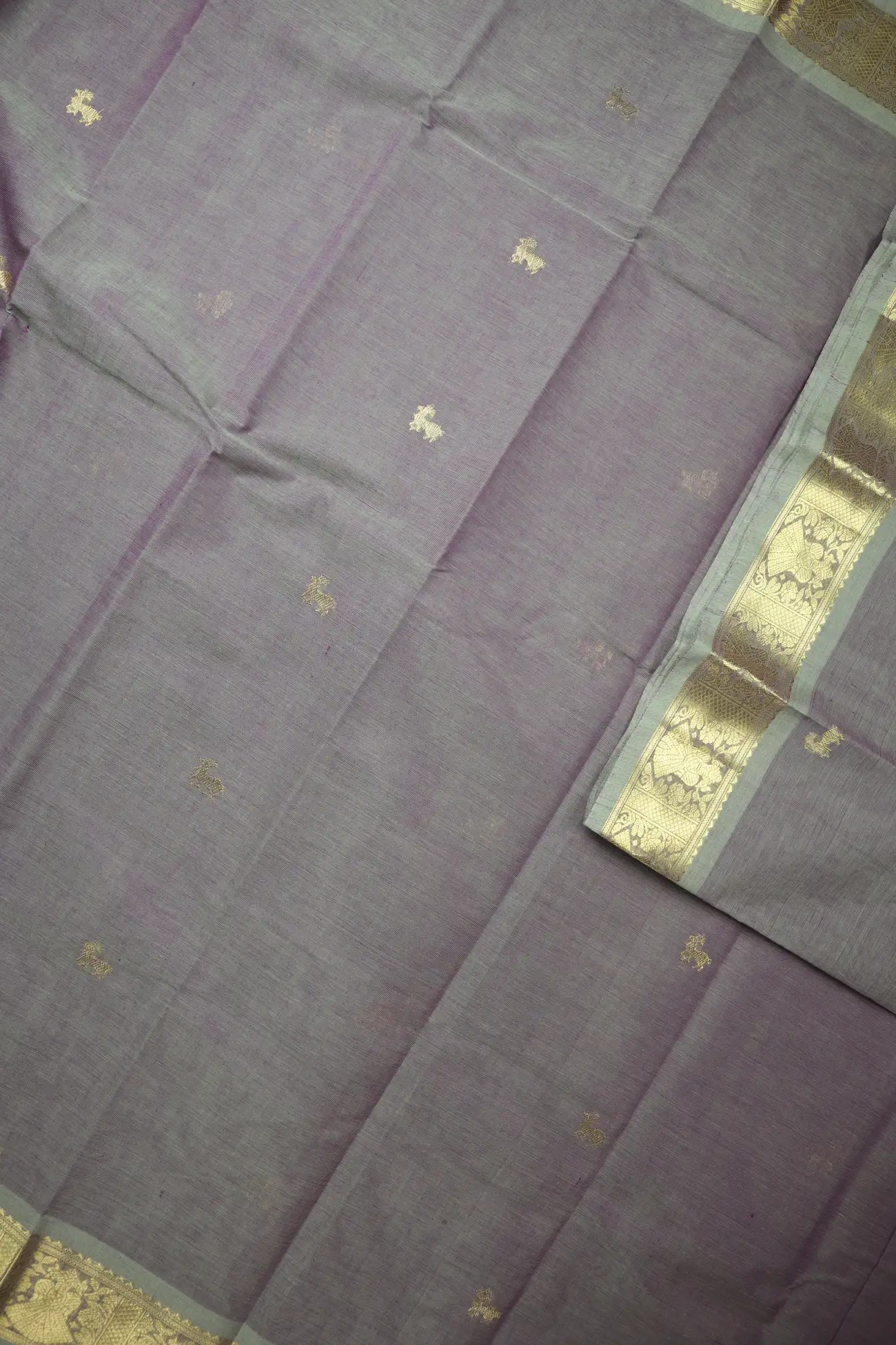 thistle-deer-iruthalai-pakshi-kanchi-cotton-saree-uu005686-d