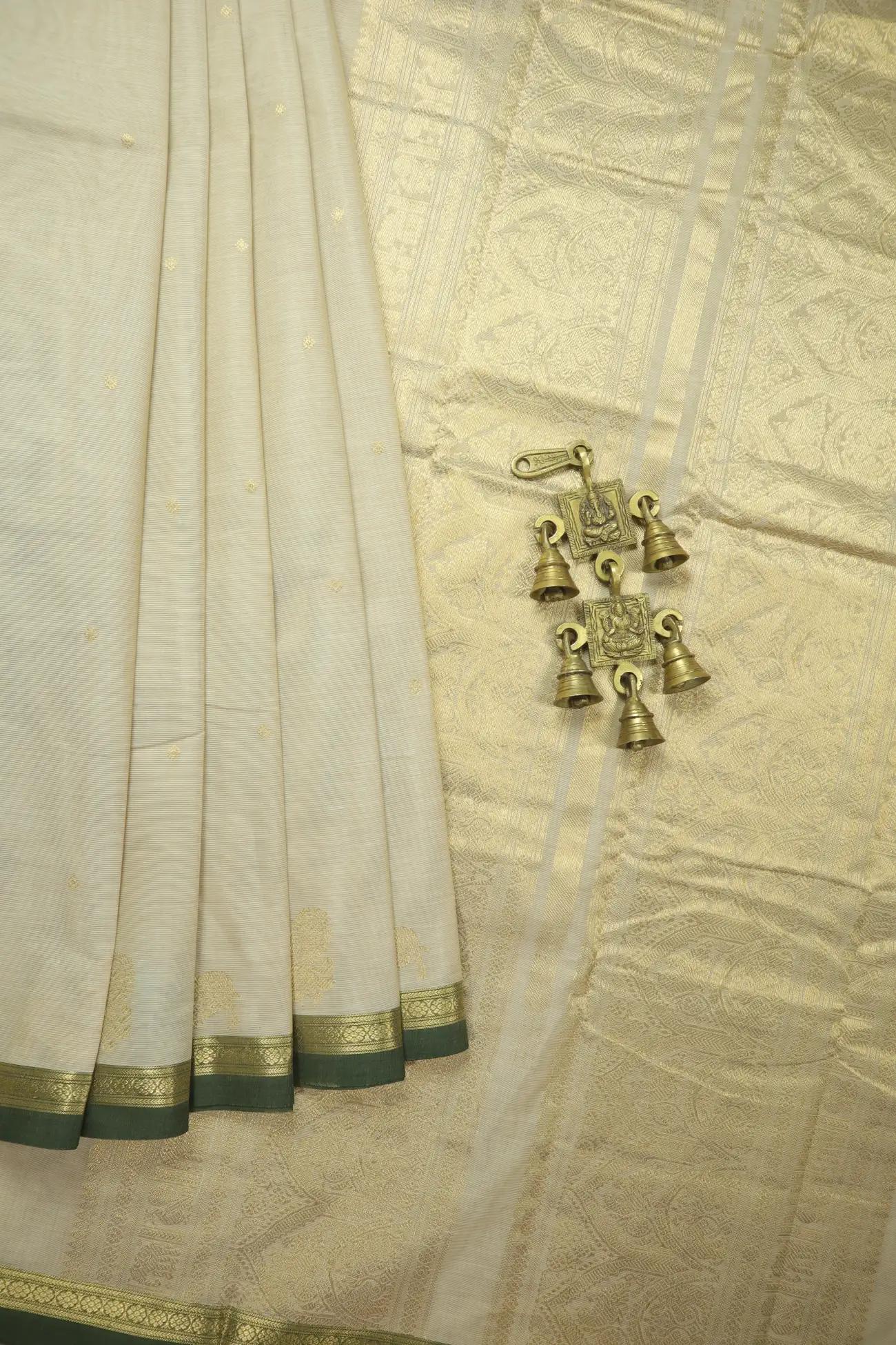 wheat-deer-kamalam-butta-peacock-kanchi-cotton-saree-uu005690-a