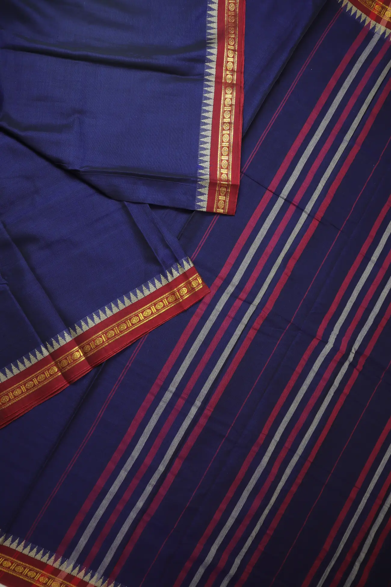 navy-temple-ruthratcham-narayanpet-saree-pk002905-b
