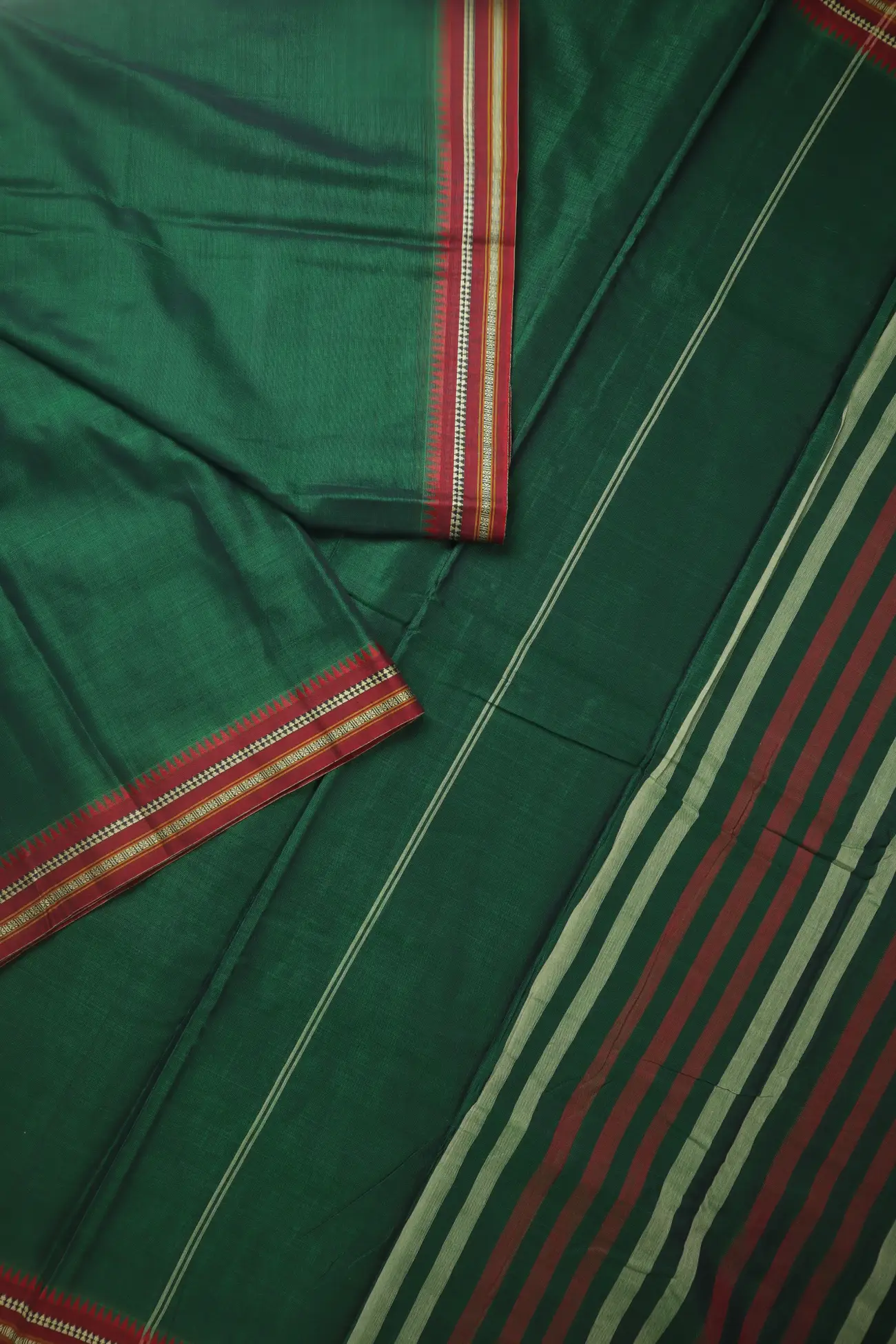 dark-green-rettai-pettu-ruthratcham-temple-narayanpet-saree-pk003192-b