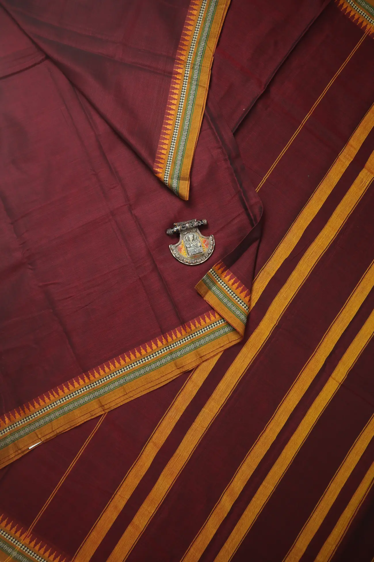 maroon-temple-ruthratcham-rettai-pettu-narayanpet-saree-pk003188-a