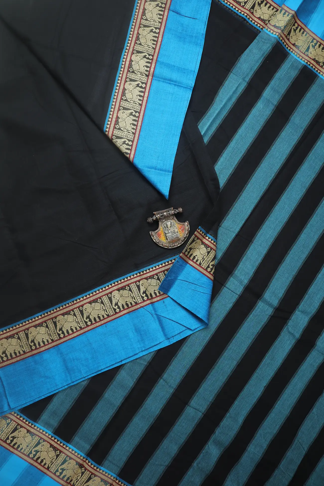 black-elephant-narayanpet-saree-pk002847-a