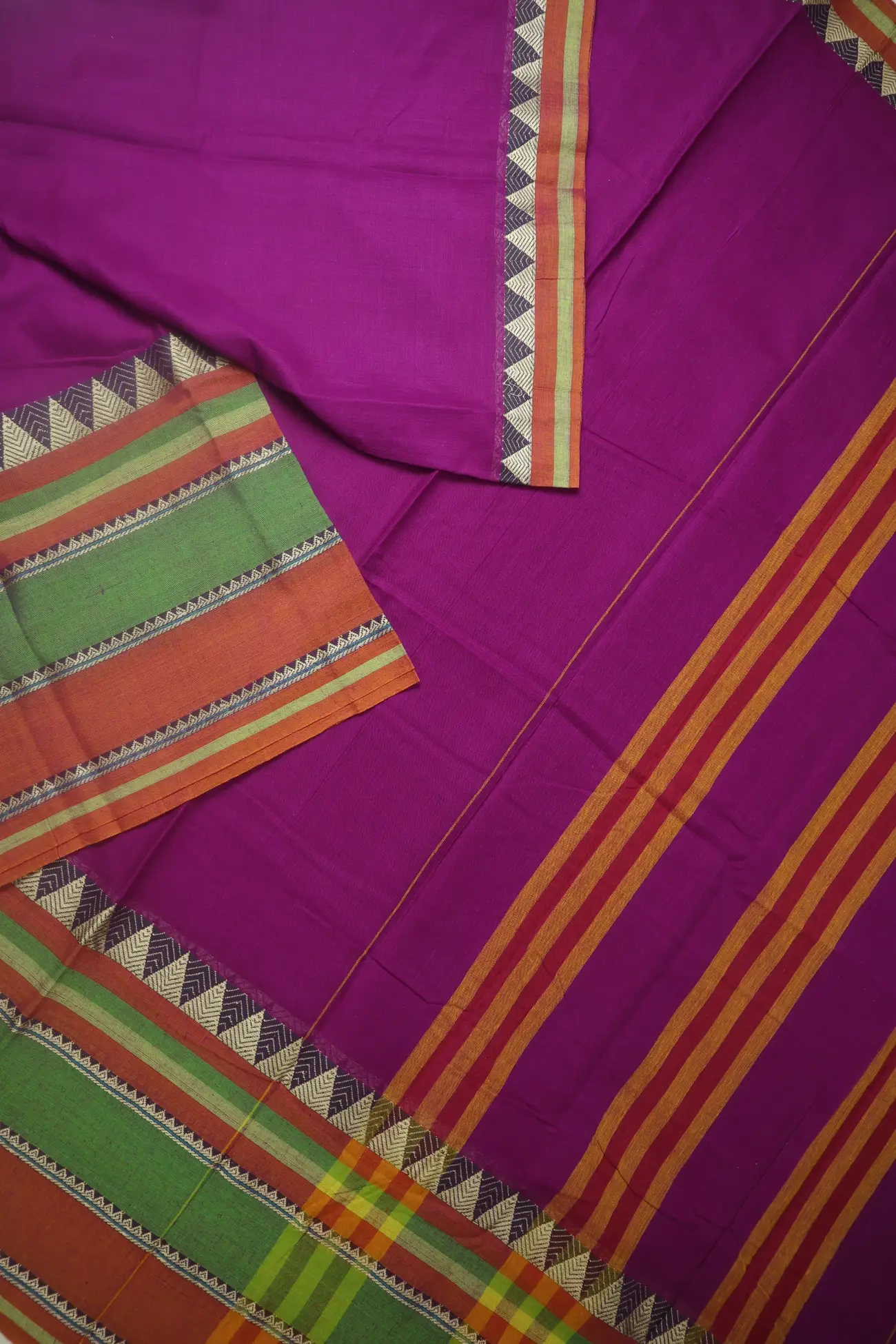 magenta-temple-narayanpet-saree-pk002887-b