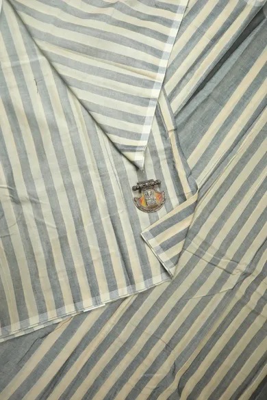 gray-vertical-stripes-narayanpet-saree-pk003124-a