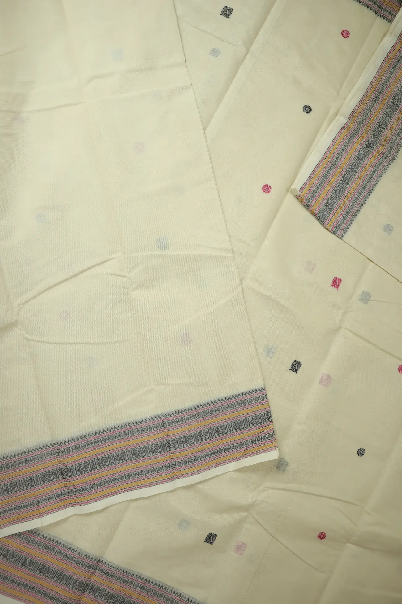wheat-ruthratcham-peacock-kanchi-cotton-saree-uu005673-e