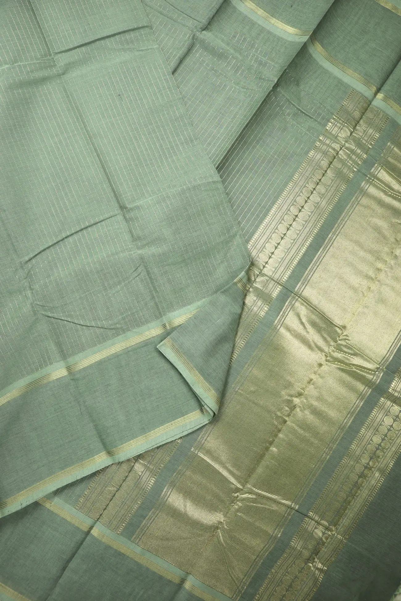 gray-vertical-stripes-rettai-pettu-kanchi-cotton-saree-uu005670-b