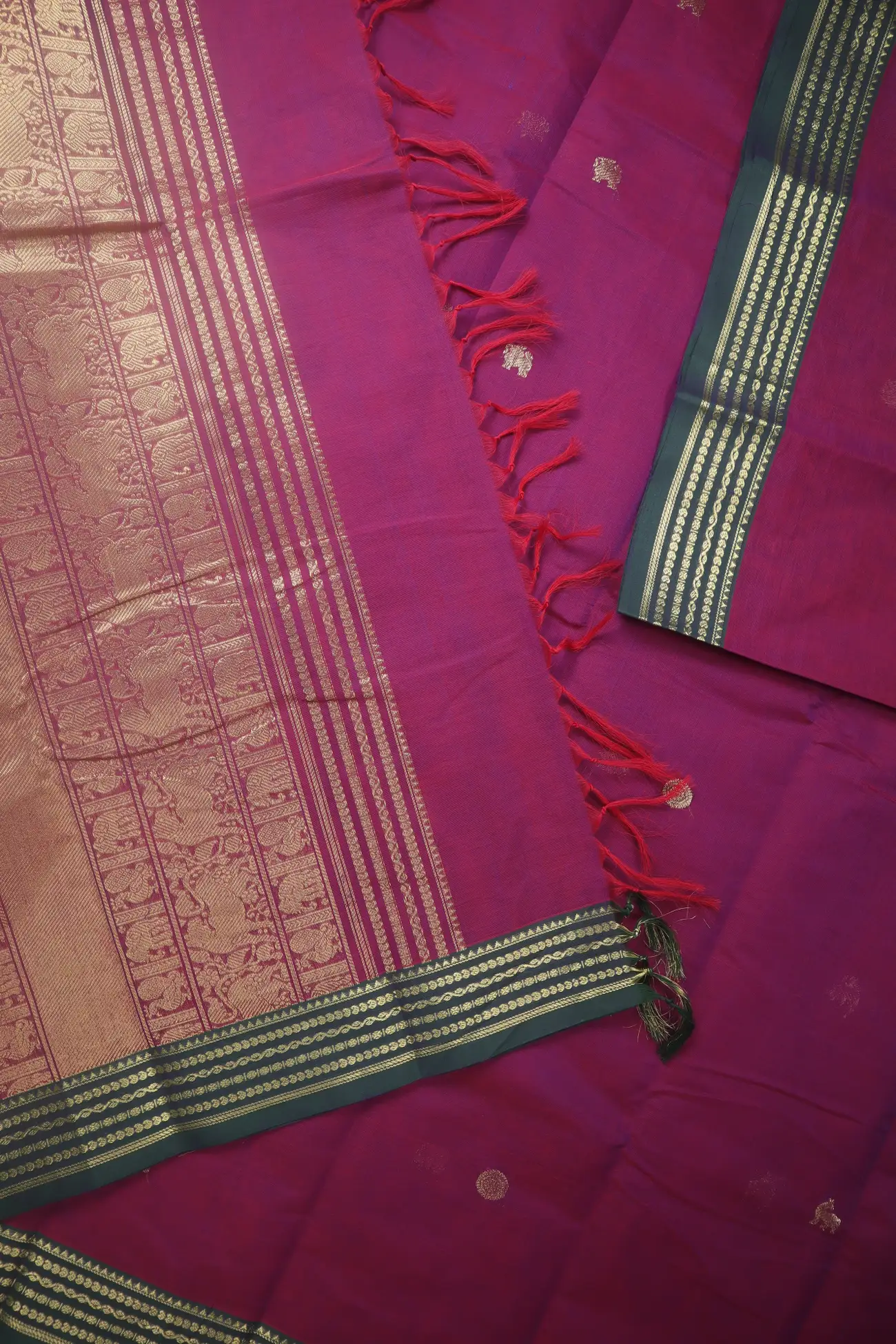 magenta-mango-yazhi-kanchi-cotton-saree-uu005677-c