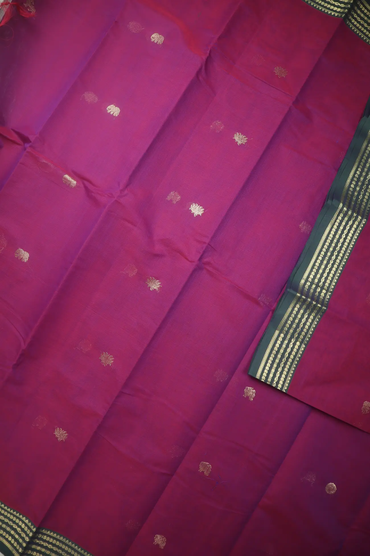 magenta-mango-yazhi-kanchi-cotton-saree-uu005677-d