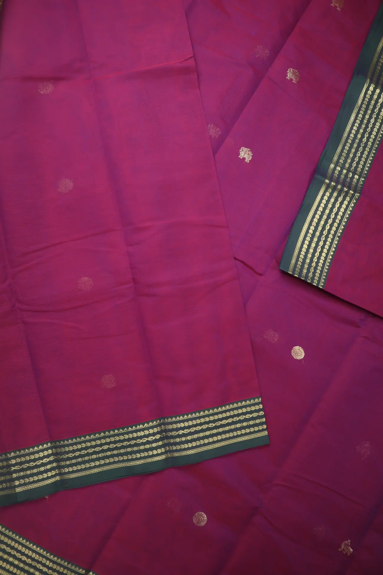 magenta-mango-yazhi-kanchi-cotton-saree-uu005677-e