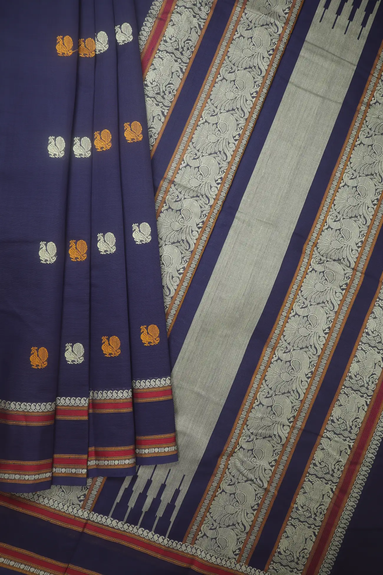 indigo-rettai-pettu-ruthratcham-peacock-kanchi-cotton-saree-uu005671-a