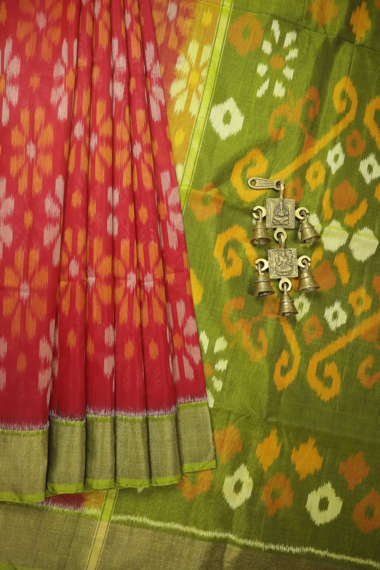 red-ikat-pochampally-silk-cotton-saree-sc003133-a