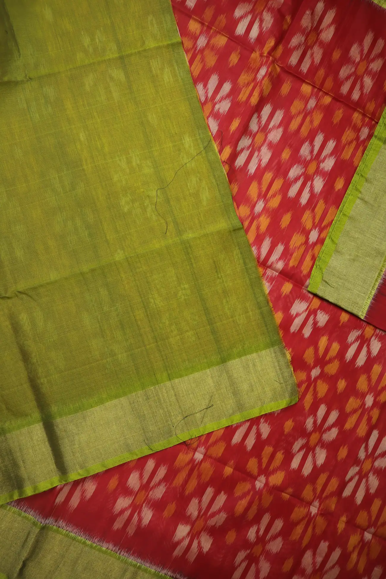red-ikat-pochampally-silk-cotton-saree-sc003133-e