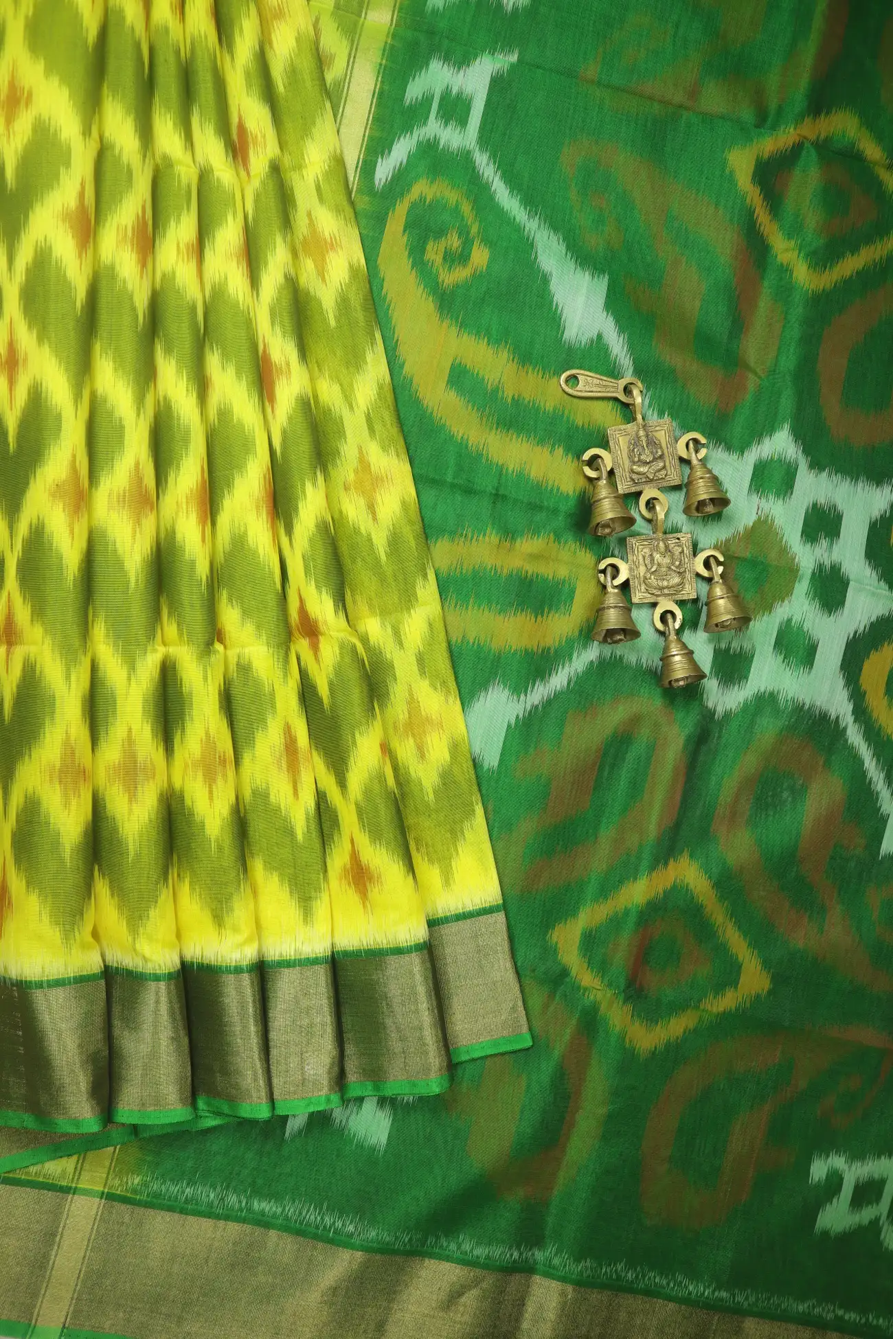 yellow-green-ikat-pochampally-silk-cotton-saree-sc003130-a