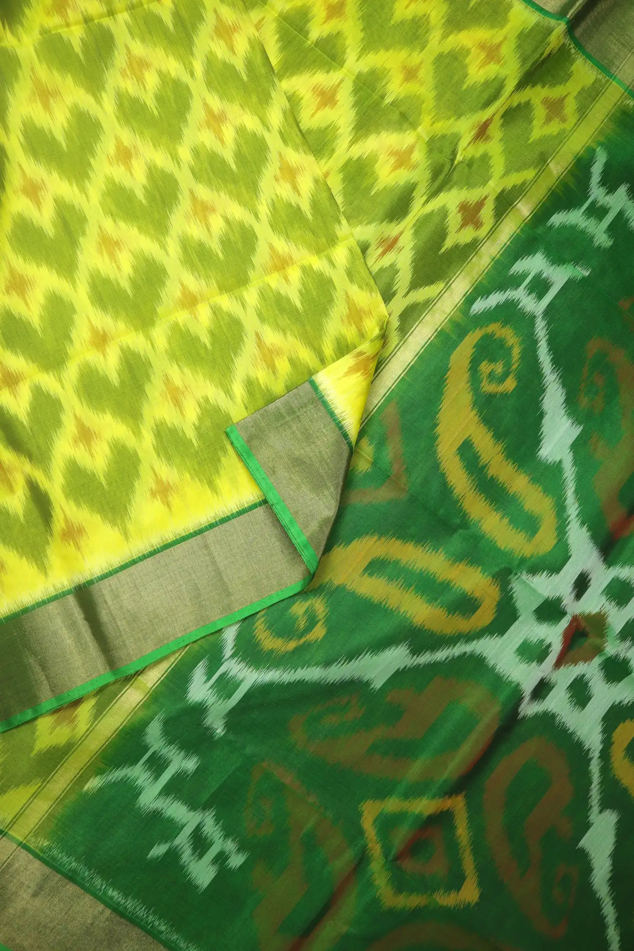 yellow-green-ikat-pochampally-silk-cotton-saree-sc003130-b