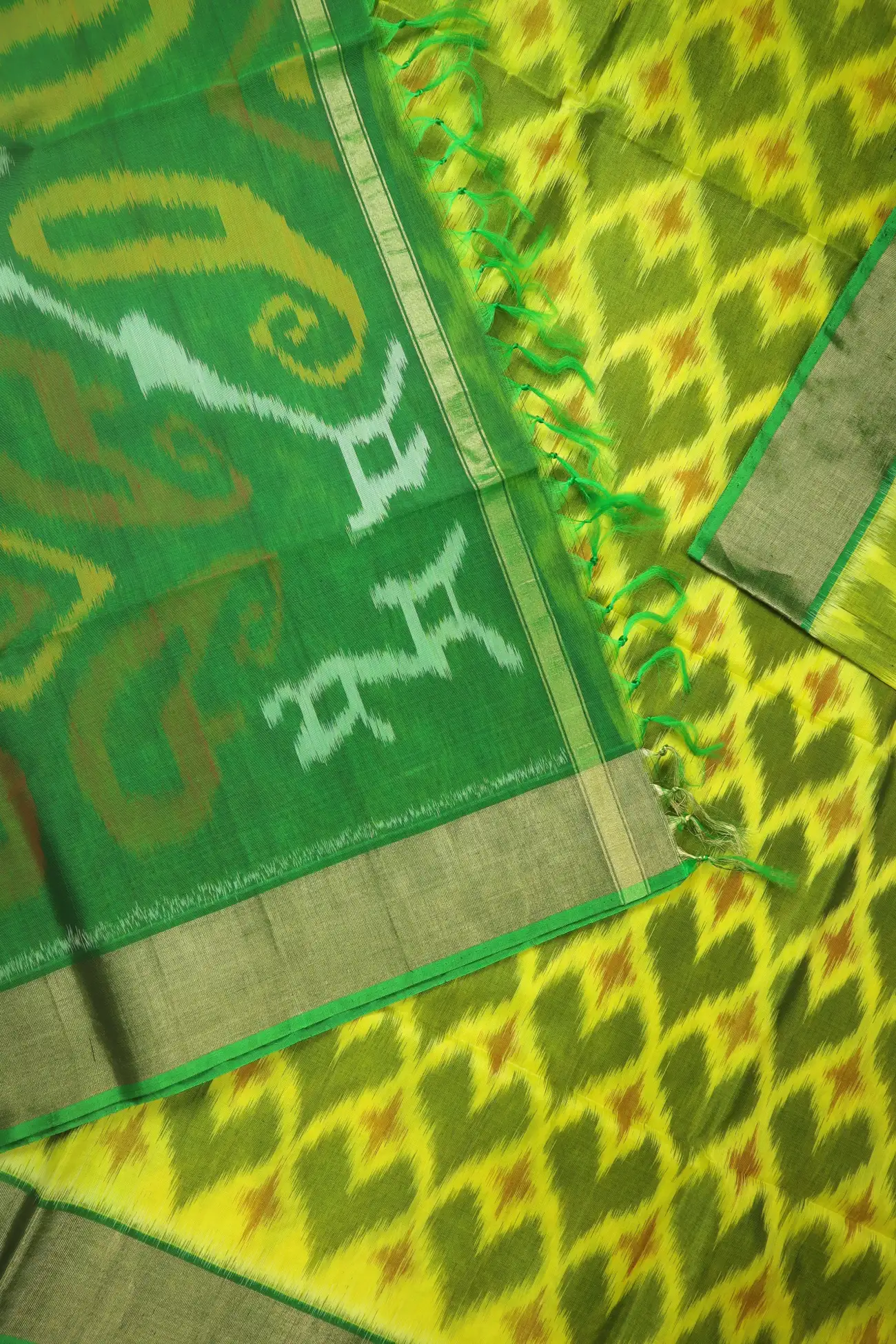 yellow-green-ikat-pochampally-silk-cotton-saree-sc003130-c
