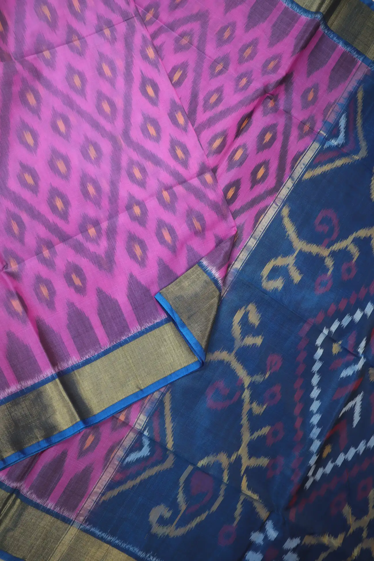 pink-flower-ikat-pochampally-silk-cotton-saree-sc003135-c