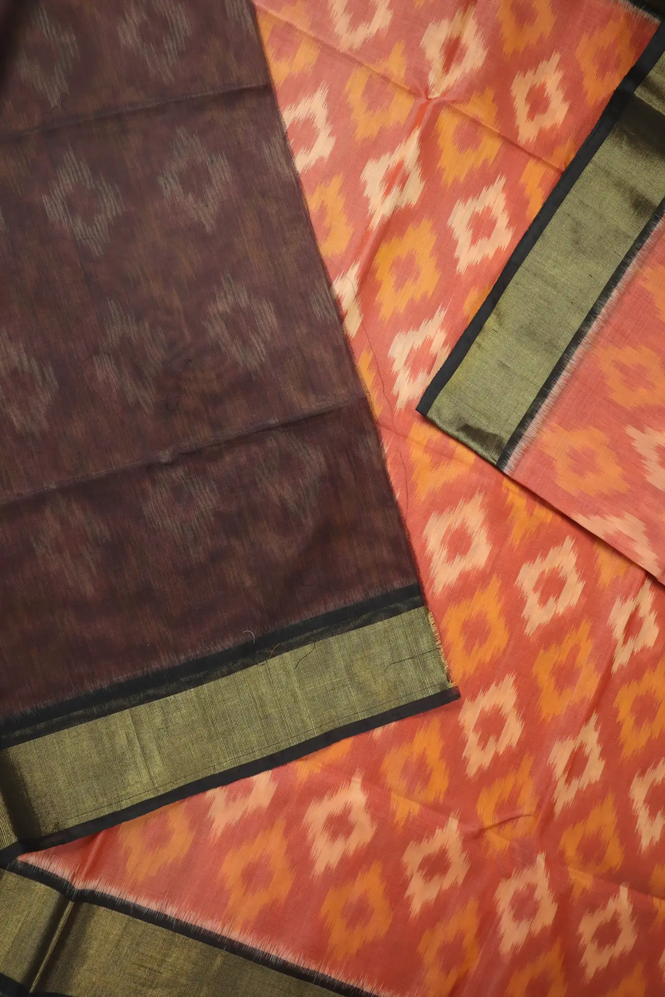 orange-flower-ikat-pochampally-silk-cotton-saree-sc003160-e