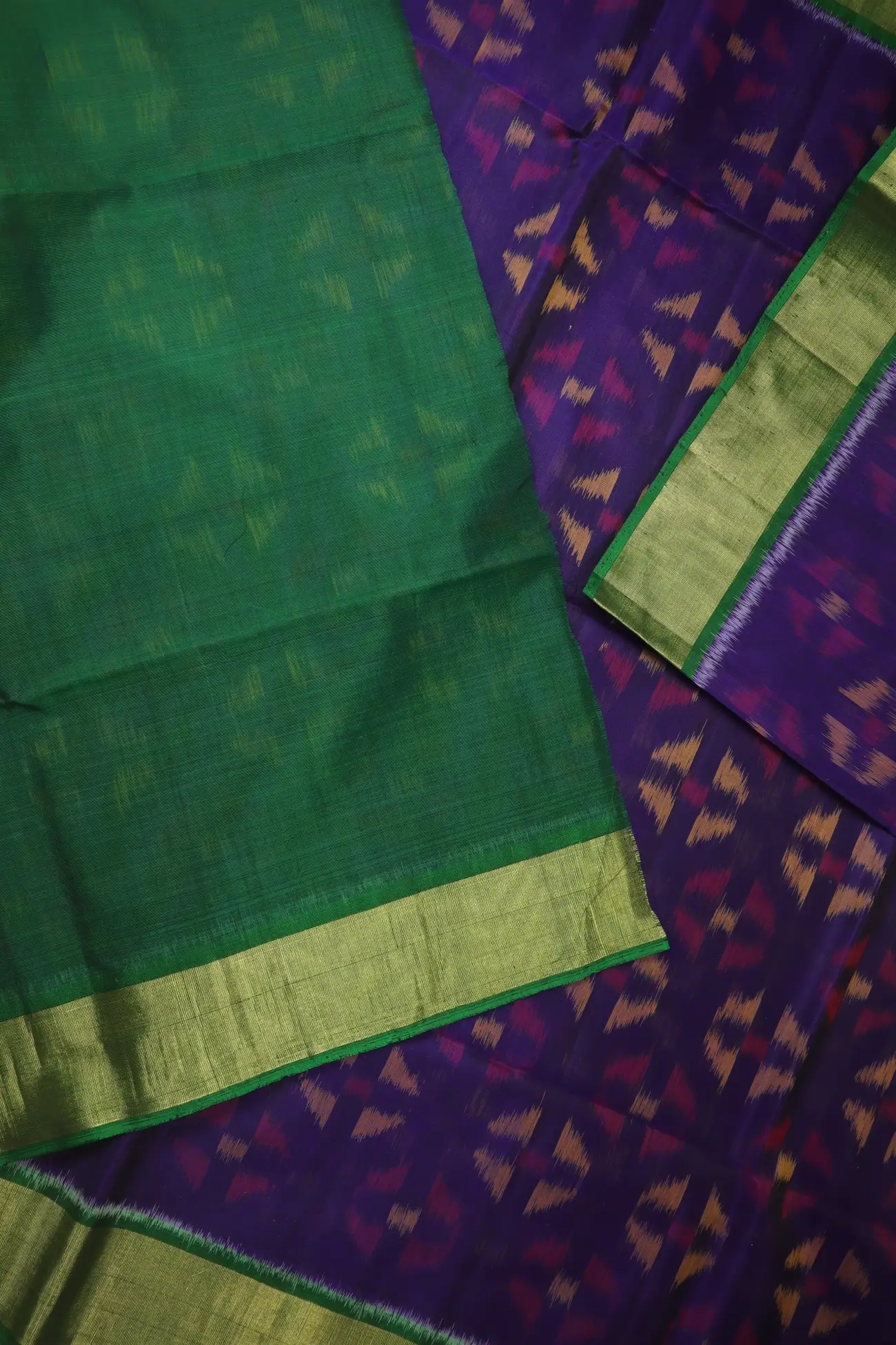 indigo-flower-ikat-pochampally-silk-cotton-saree-sc003140-e