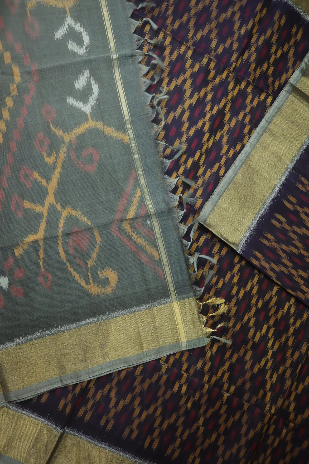 navy-ikat-pochampally-silk-cotton-saree-sc003154-c