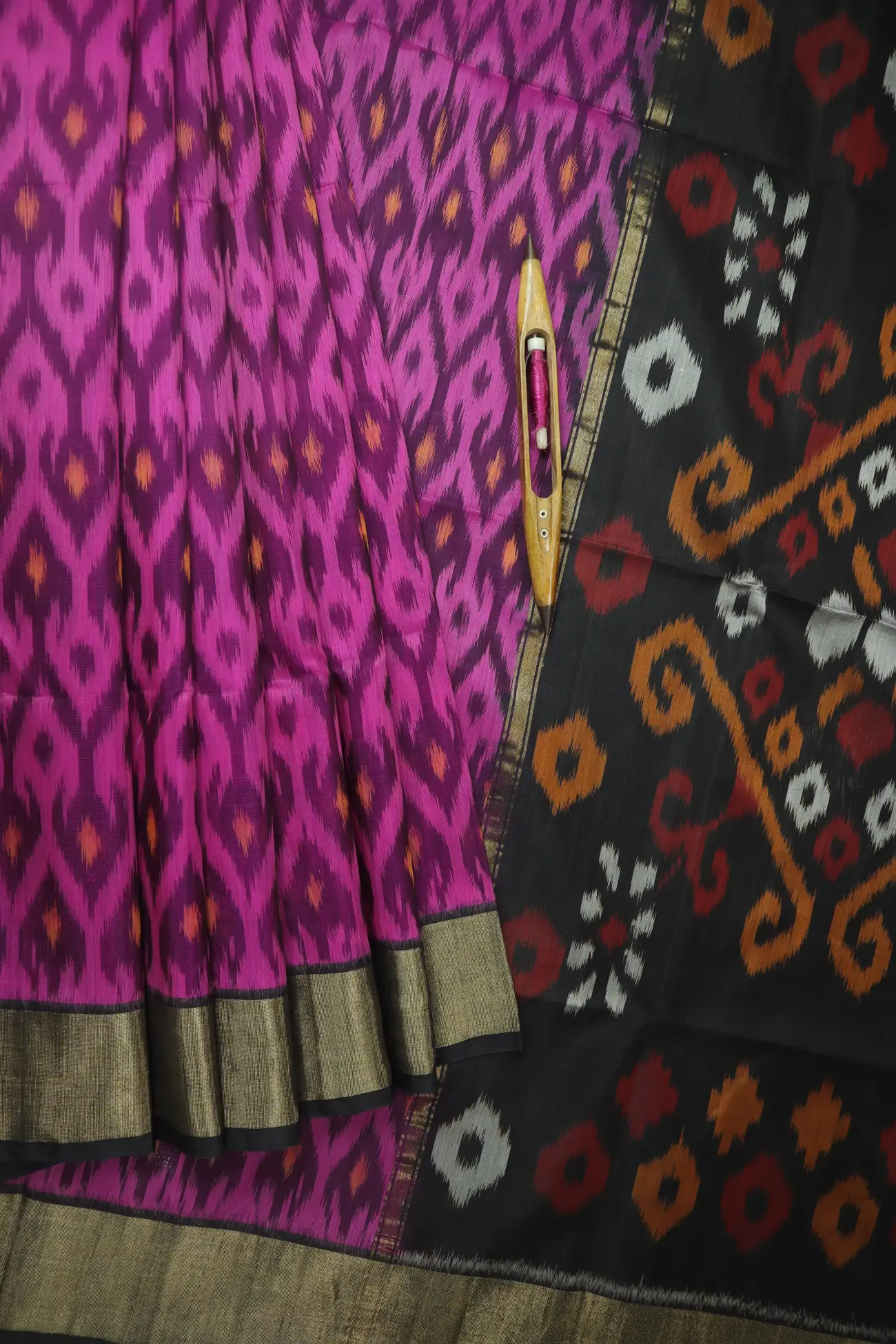 pink-ikat-pochampally-silk-cotton-saree-sc003151-a