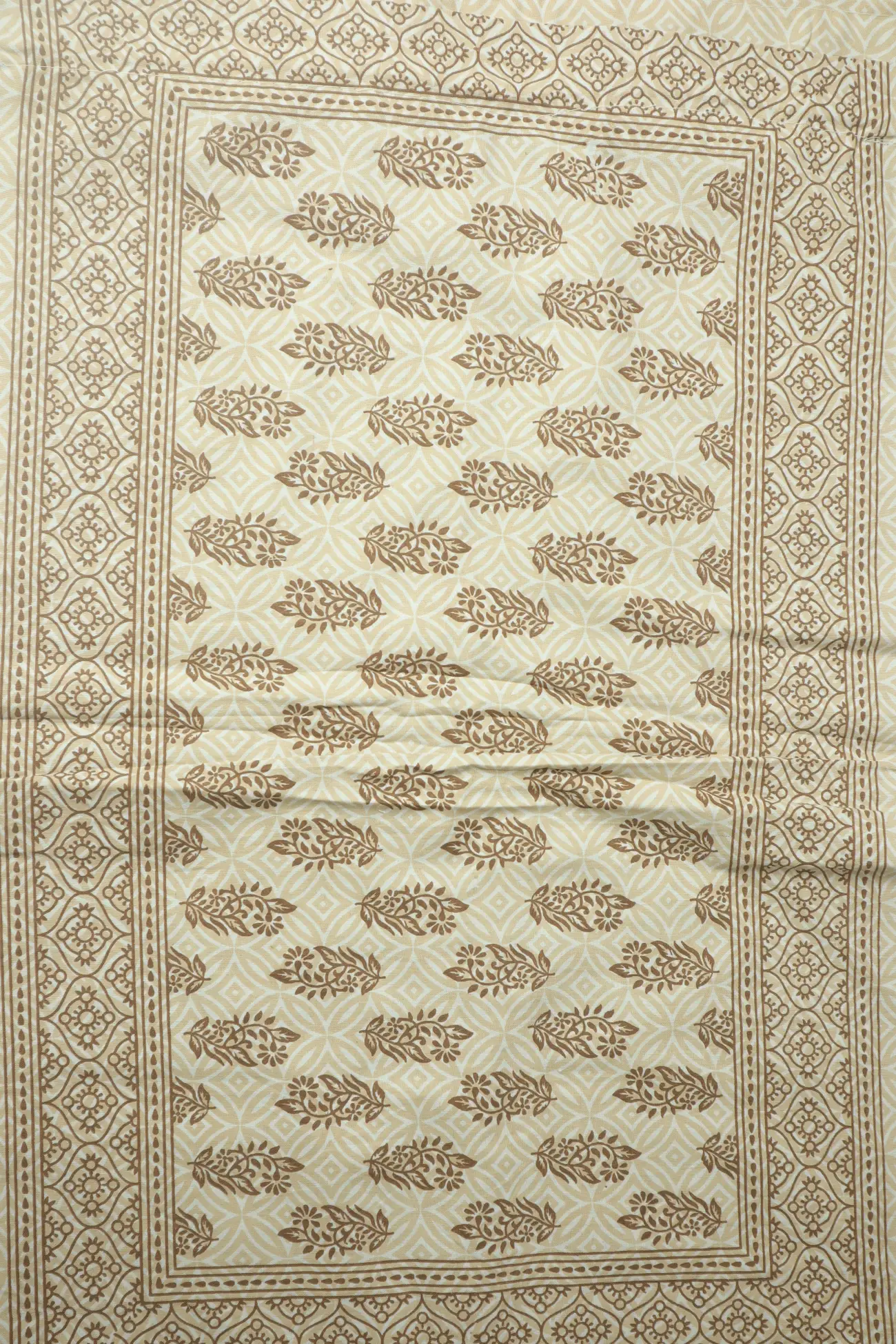 white-flower-bedspread-bp000116-b