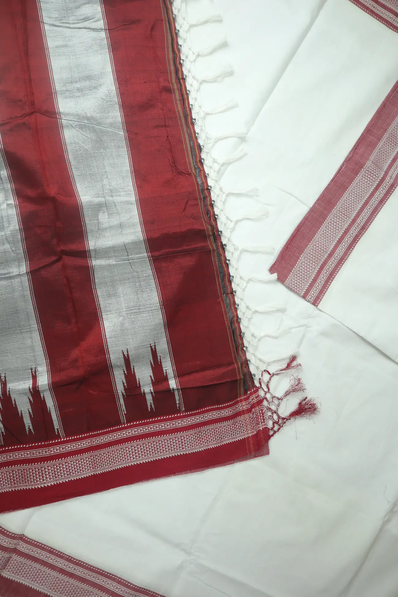 white-plain-mayil-kan-khun-saree-llkal-saree-sp000119-c