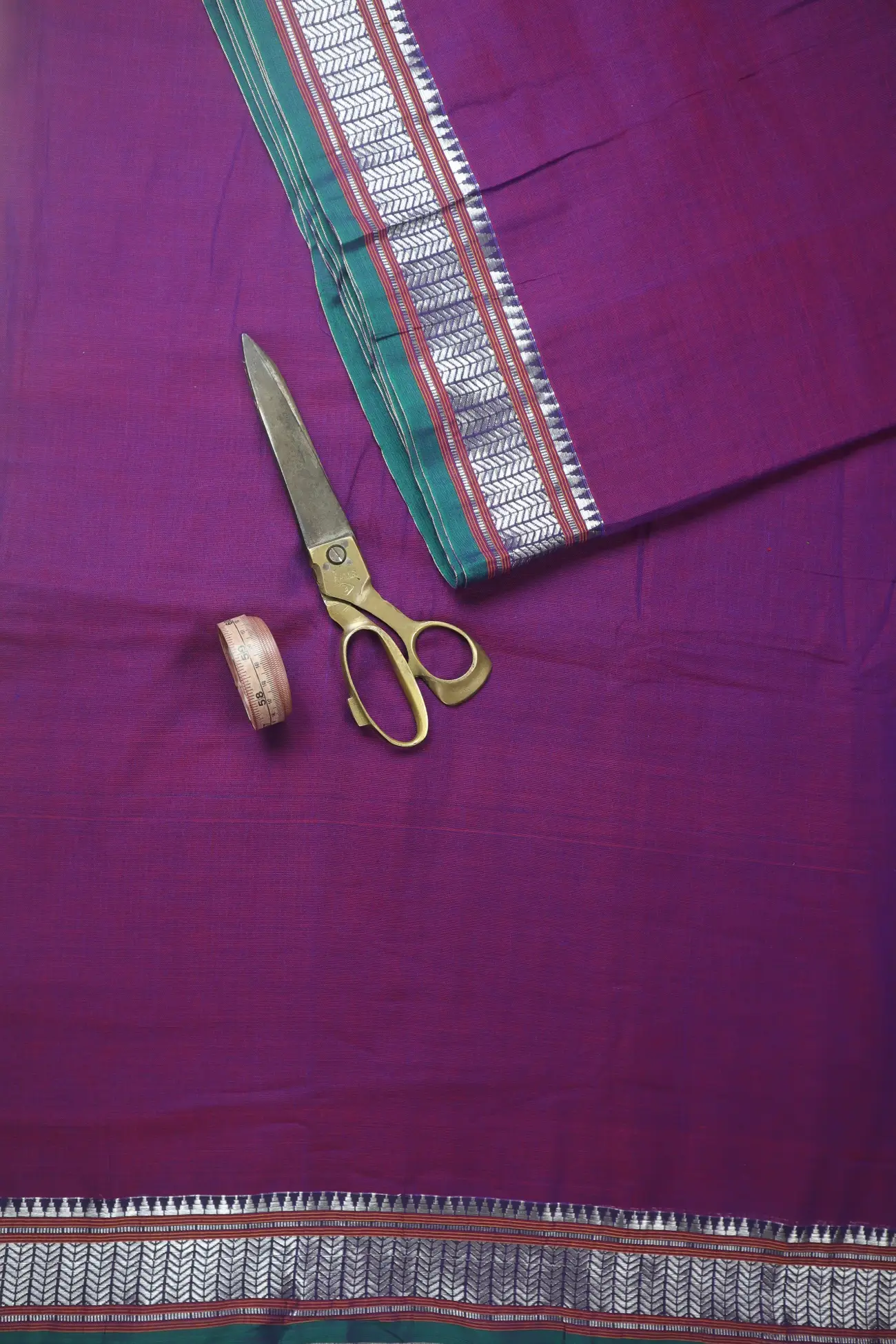 magenta-temple-zigzag-narayanpet-fabric-soft-cotton-fabric-pf000004-b