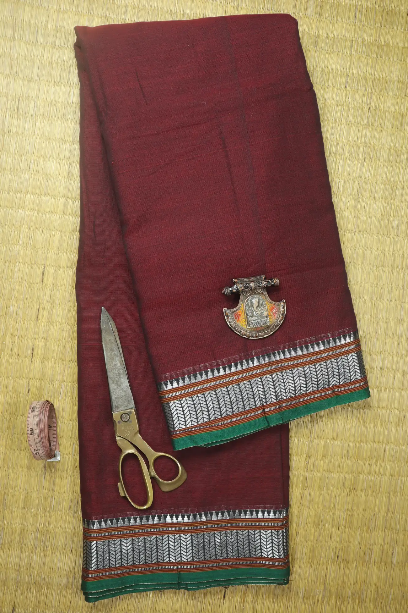 maroon-ruthratcham-narayanpet-fabric-soft-cotton-fabric-pf000396-a