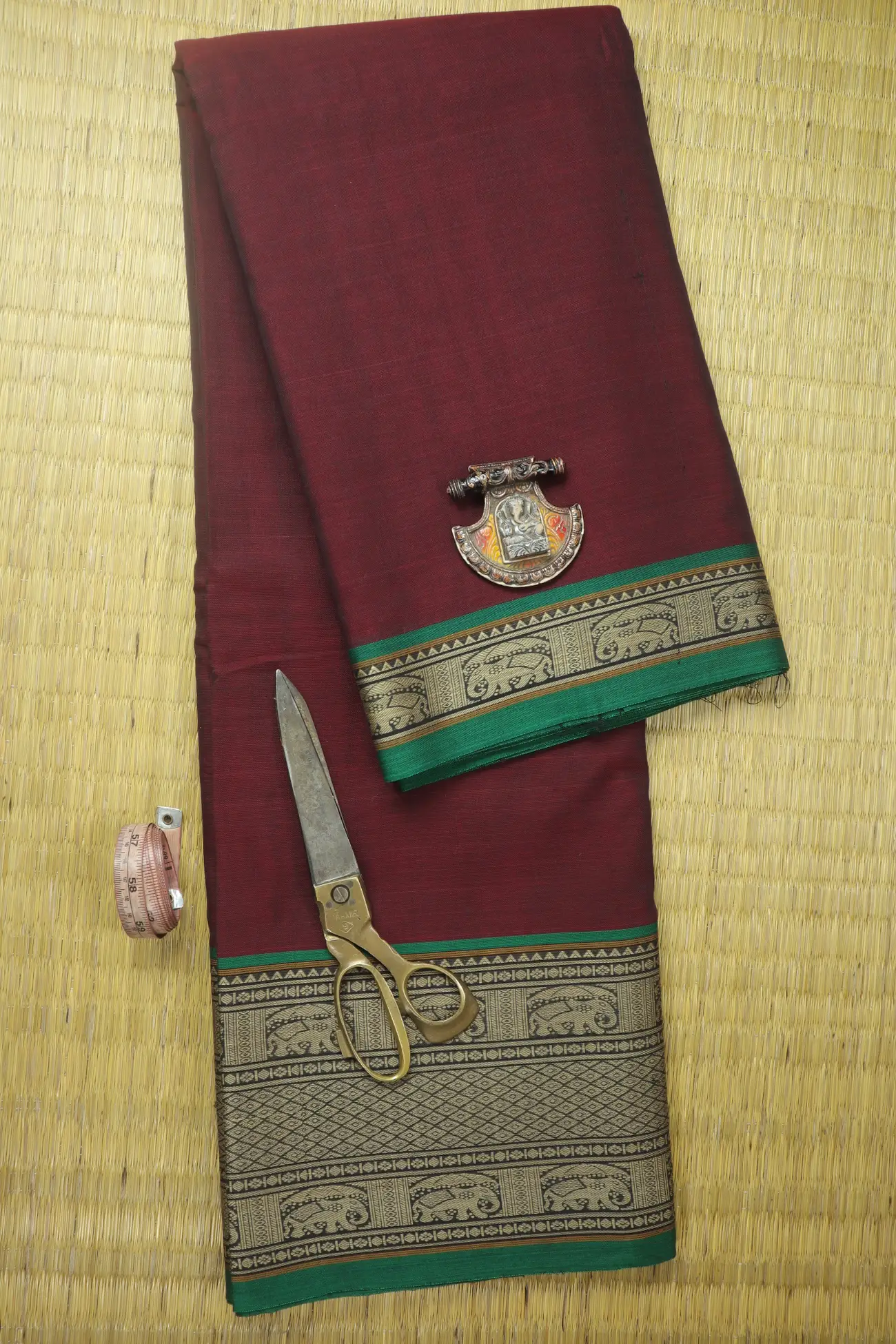 maroon-elephant-ruthratcham-narayanpet-fabric-soft-cotton-fabric-pf000225-a