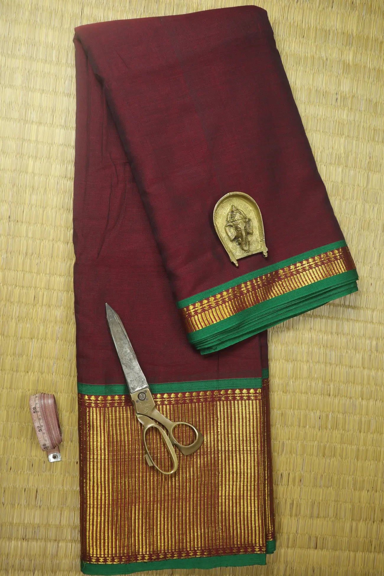 dark-maroon-bavanji-border-narayanpet-fabric-soft-cotton-fabric-pf000501-a