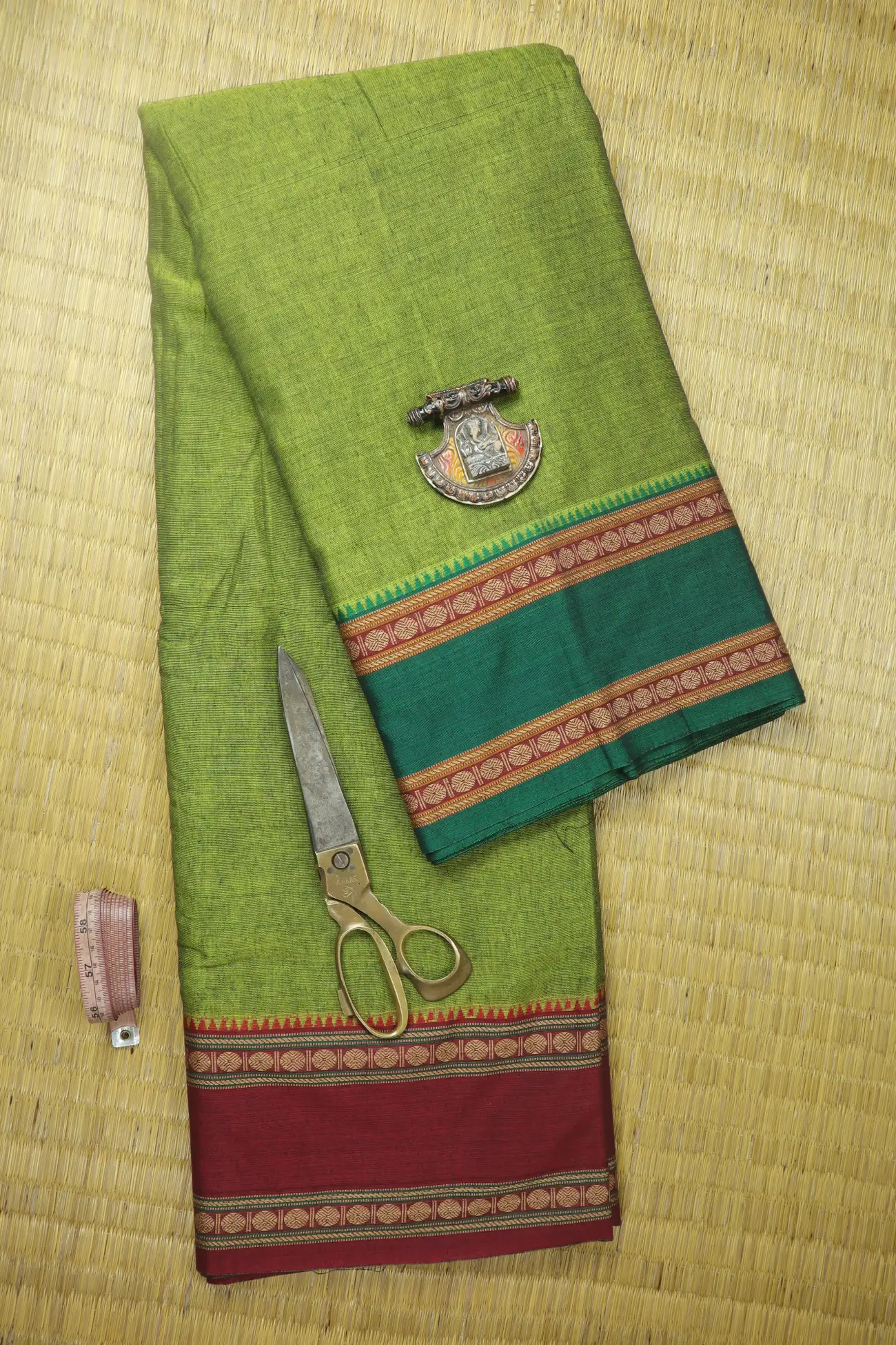 light-green-ruthratcham-rettai-pettu-narayanpet-fabric-soft-cotton-fabric-pf000502-a