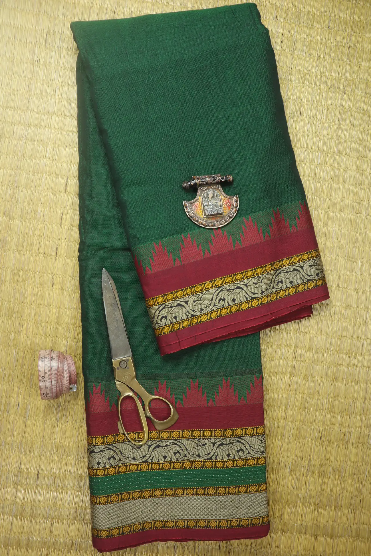 dark-green-thalampoo-reku-elephant-narayanpet-fabric-soft-cotton-fabric-pf000516-a