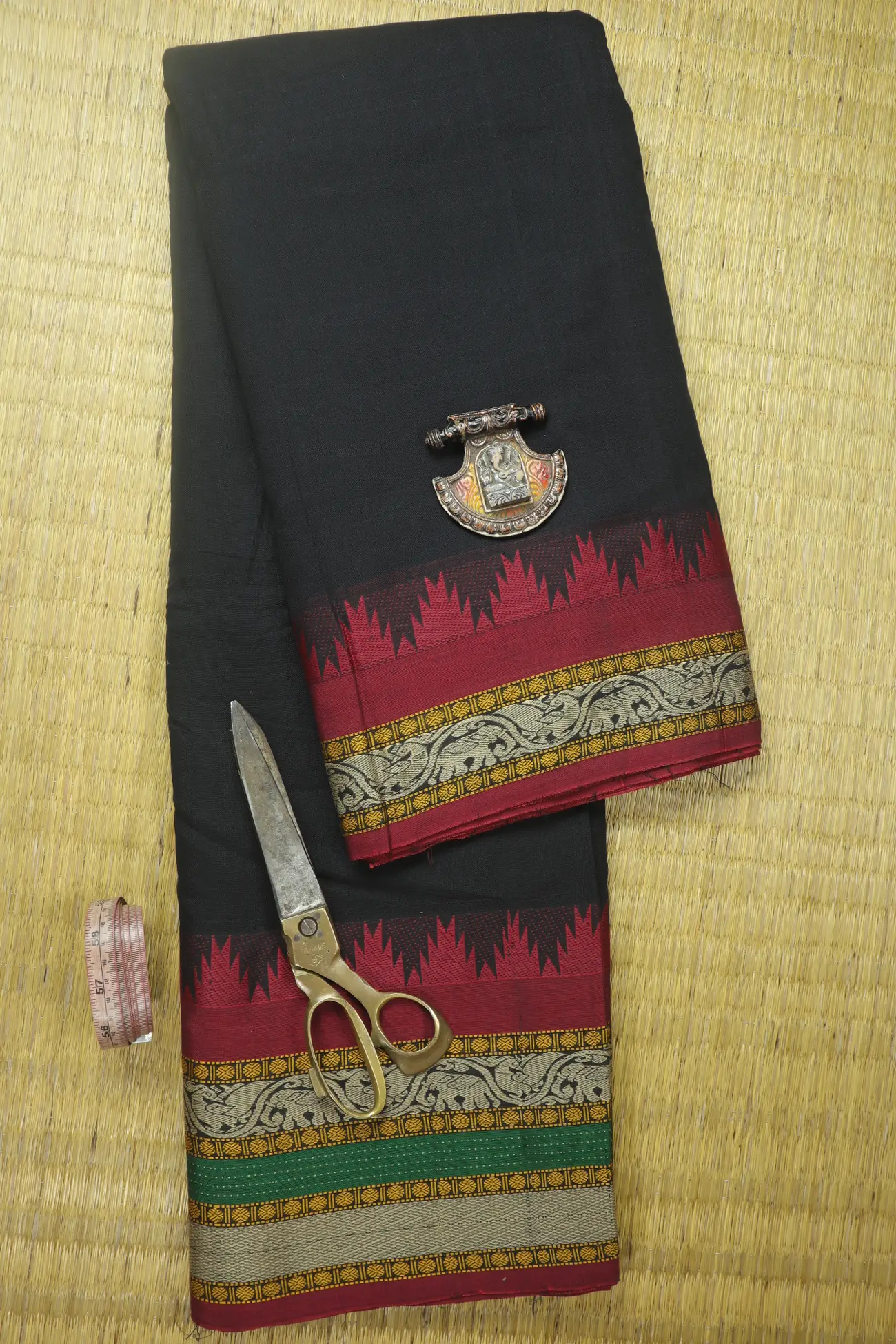 black-peacock-elephant-narayanpet-fabric-soft-cotton-fabric-pf000517-a