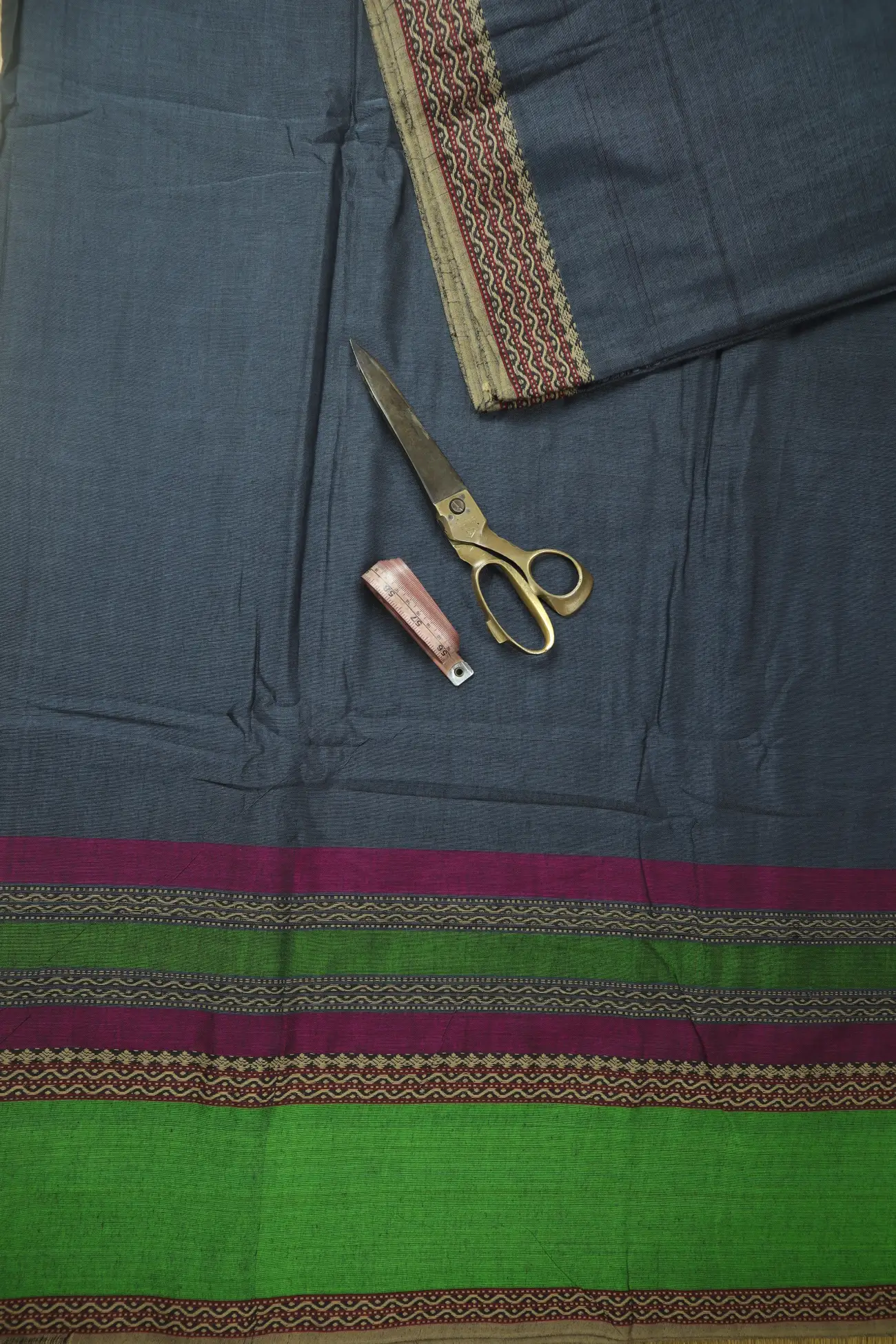 dark-gray-zigzag-rettai-pettu-narayanpet-fabric-soft-cotton-fabric-pf000522-b