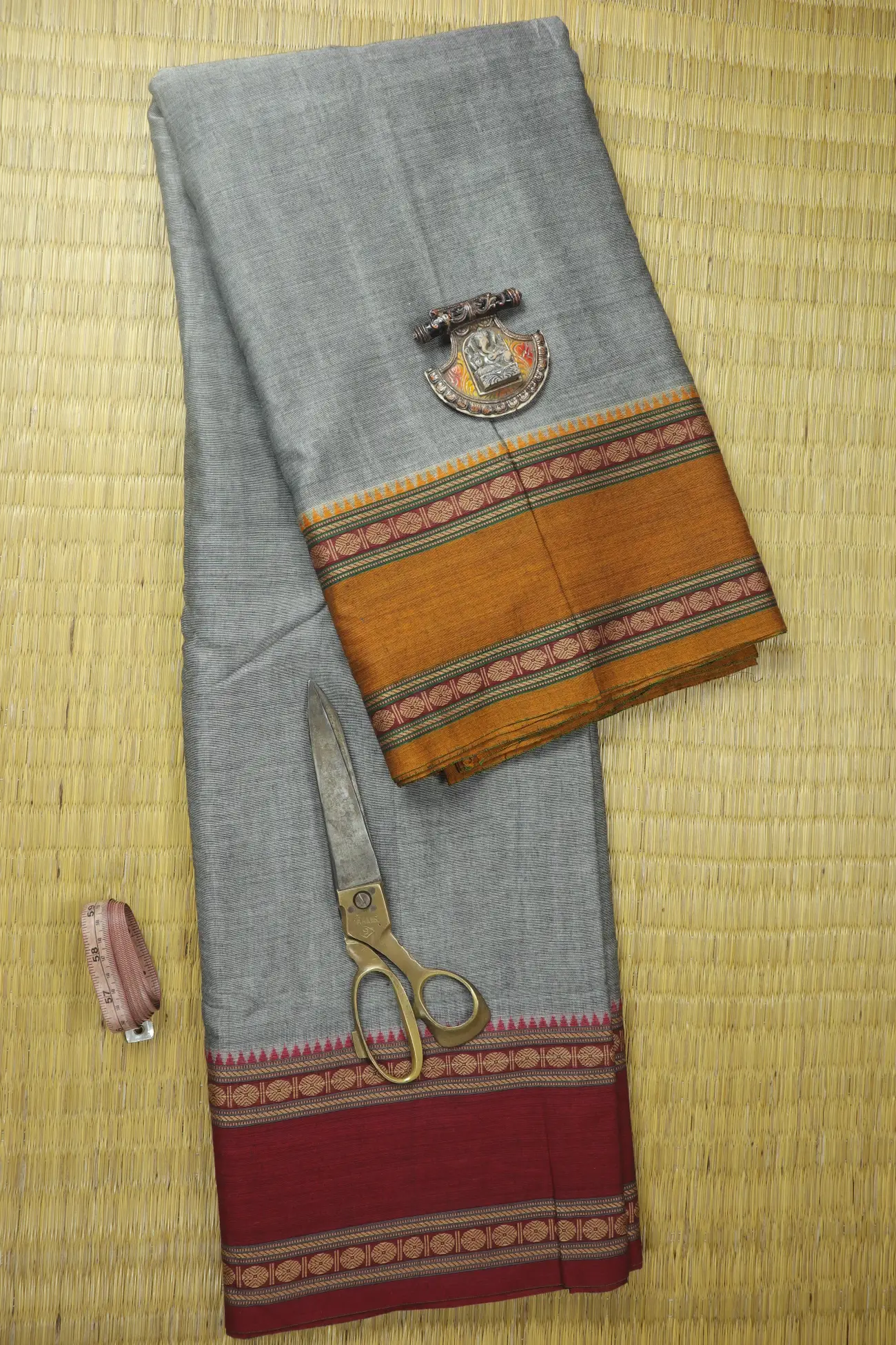 dark-gray-ruthratcham-narayanpet-fabric-soft-cotton-fabric-pf000524-a