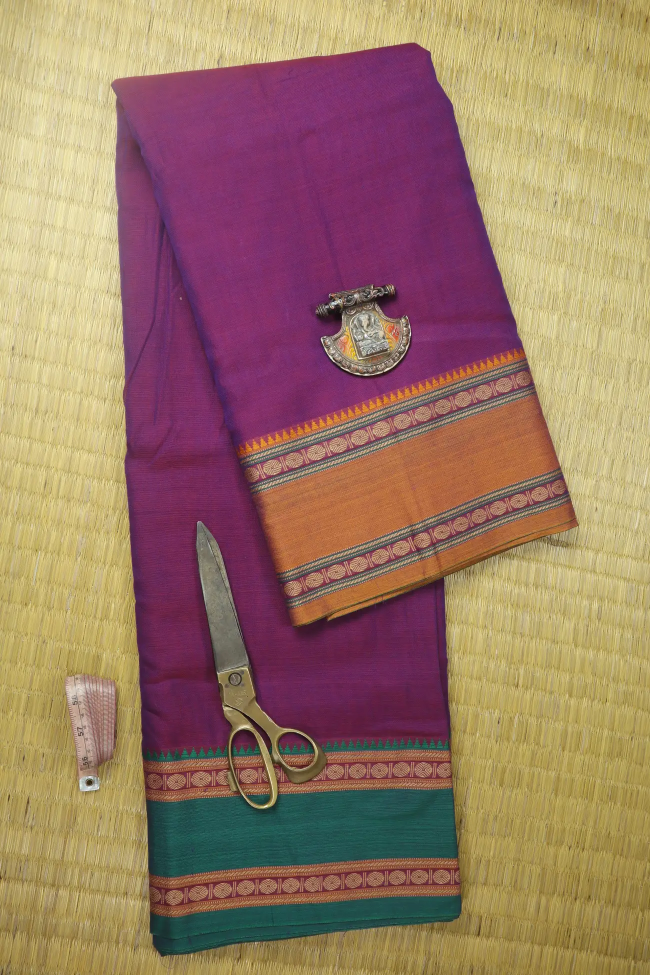 magenta-ruthratcham-narayanpet-fabric-soft-cotton-fabric-pf000525-a