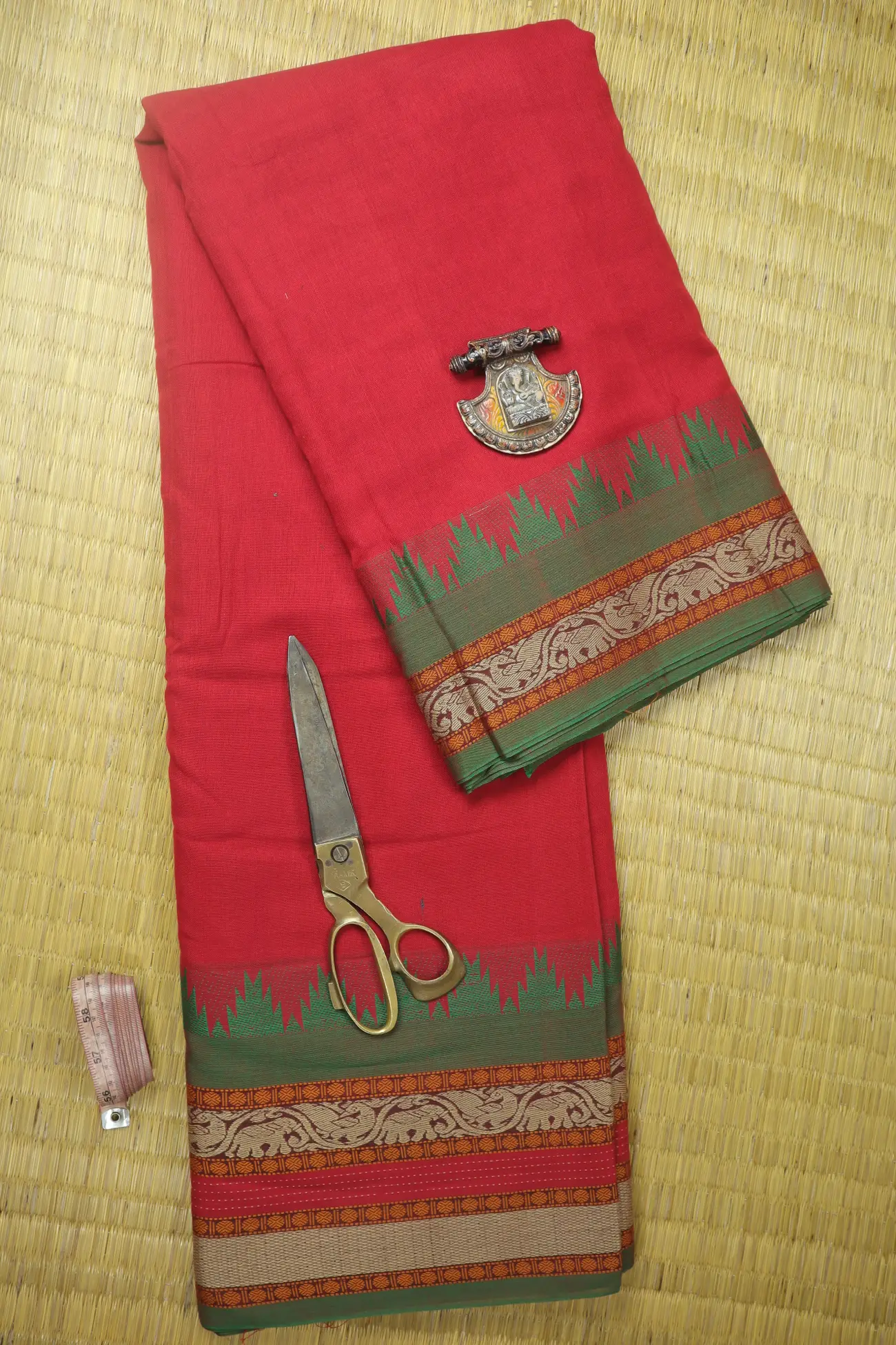 red-thalampoo-reku-elephant-narayanpet-fabric-soft-cotton-fabric-pf000527-a